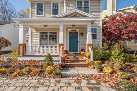 7 N Park Alley Saratoga Springs NY 12866