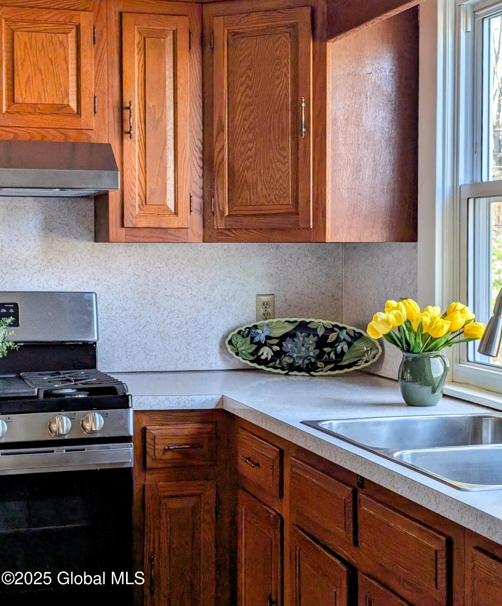 4 Ormond Street, Glens Falls, New York image 13