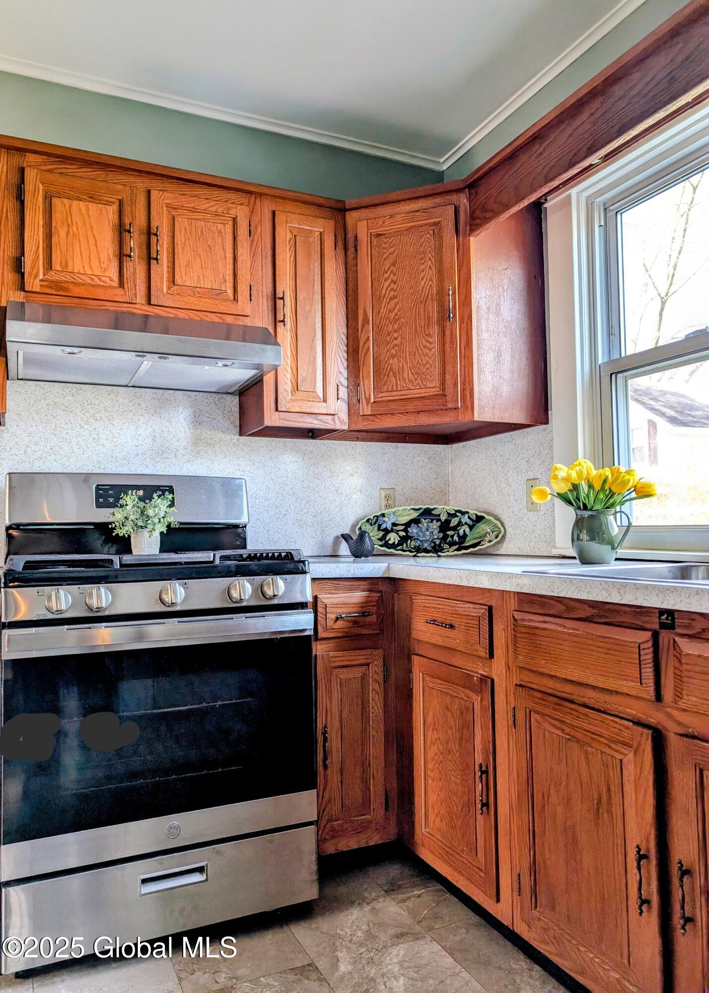 4 Ormond Street, Glens Falls, New York image 7