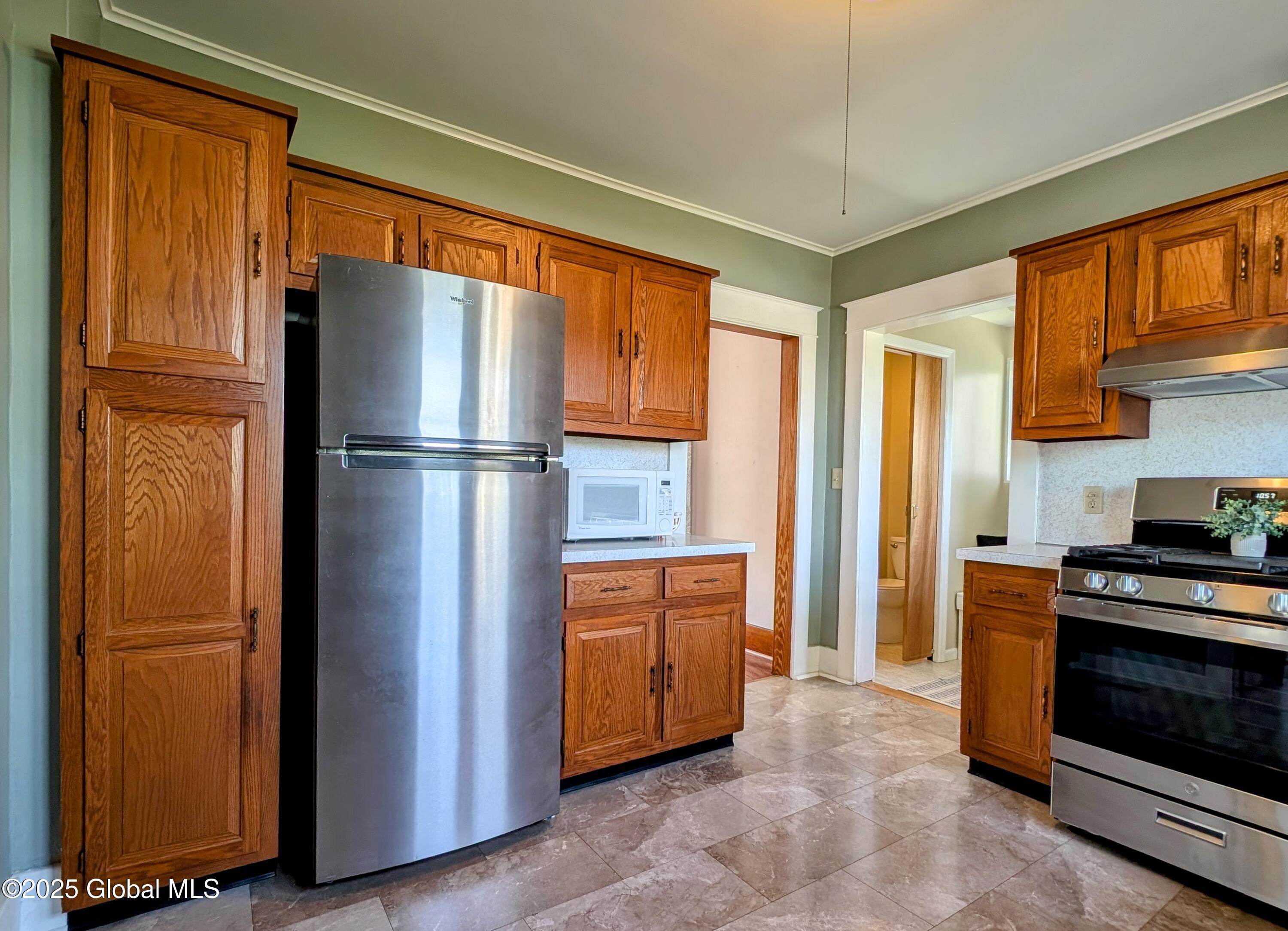 4 Ormond Street, Glens Falls, New York image 12