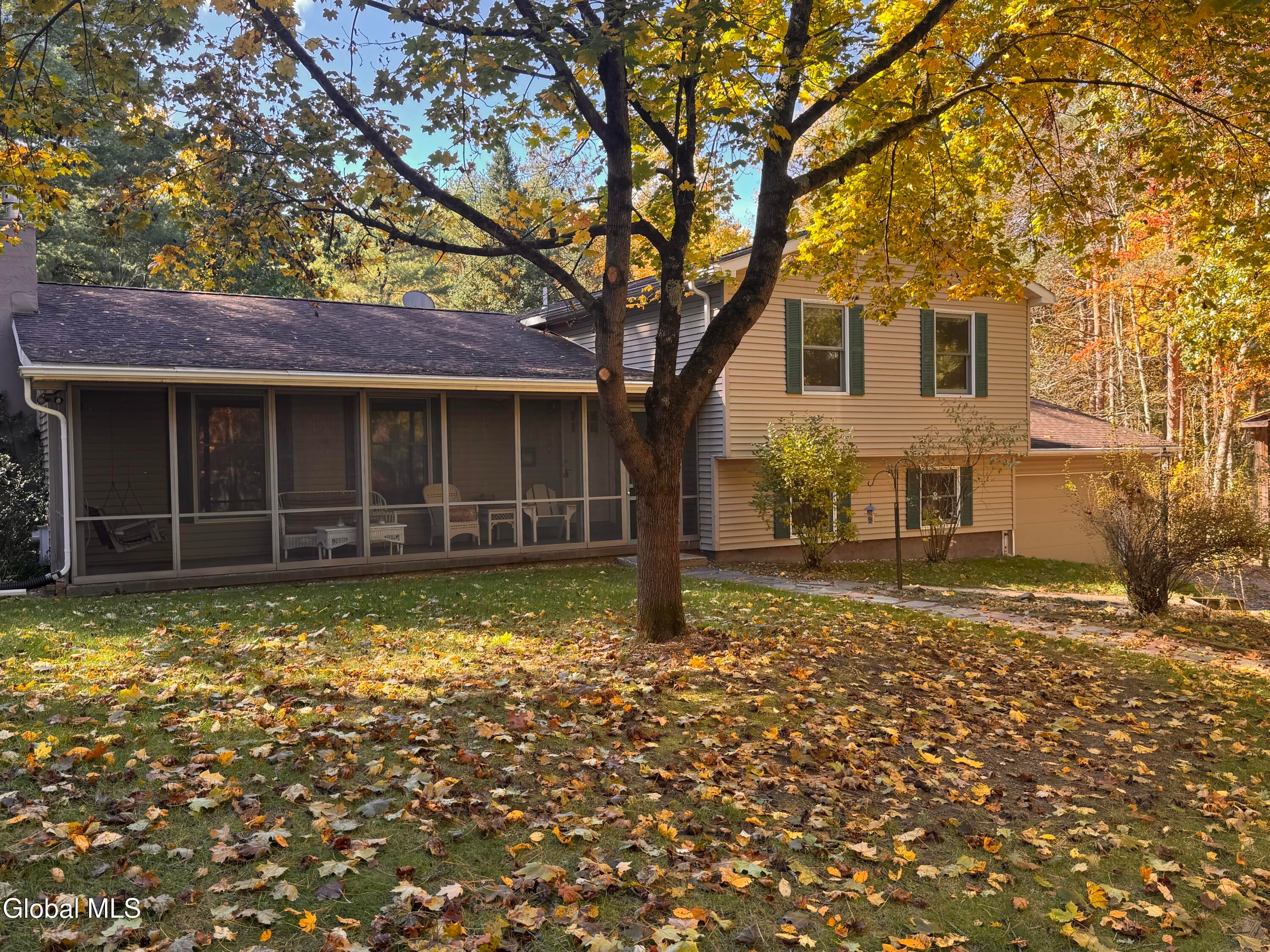 64 Edie Road