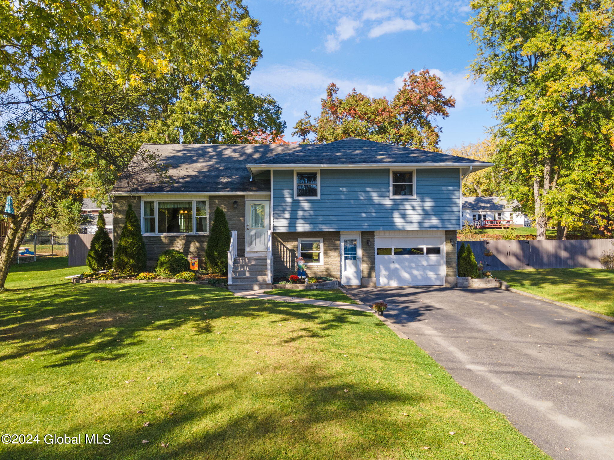 6 Greenway Drive, Glenville, New York image 1