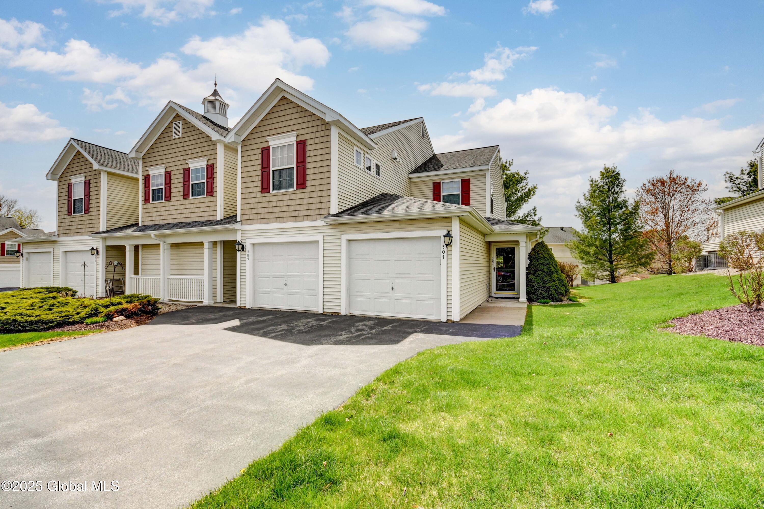 307 Willow Court, Amsterdam, New York image 1