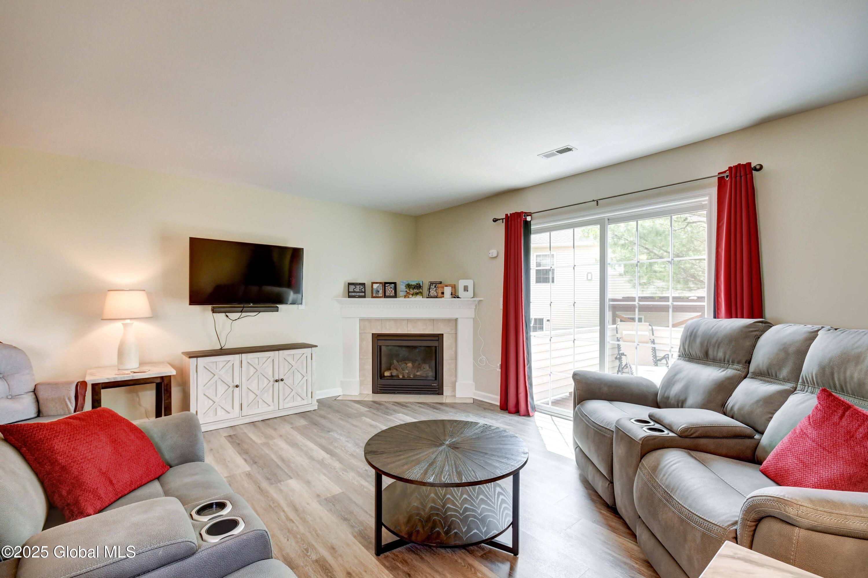 307 Willow Court, Amsterdam, New York image 9