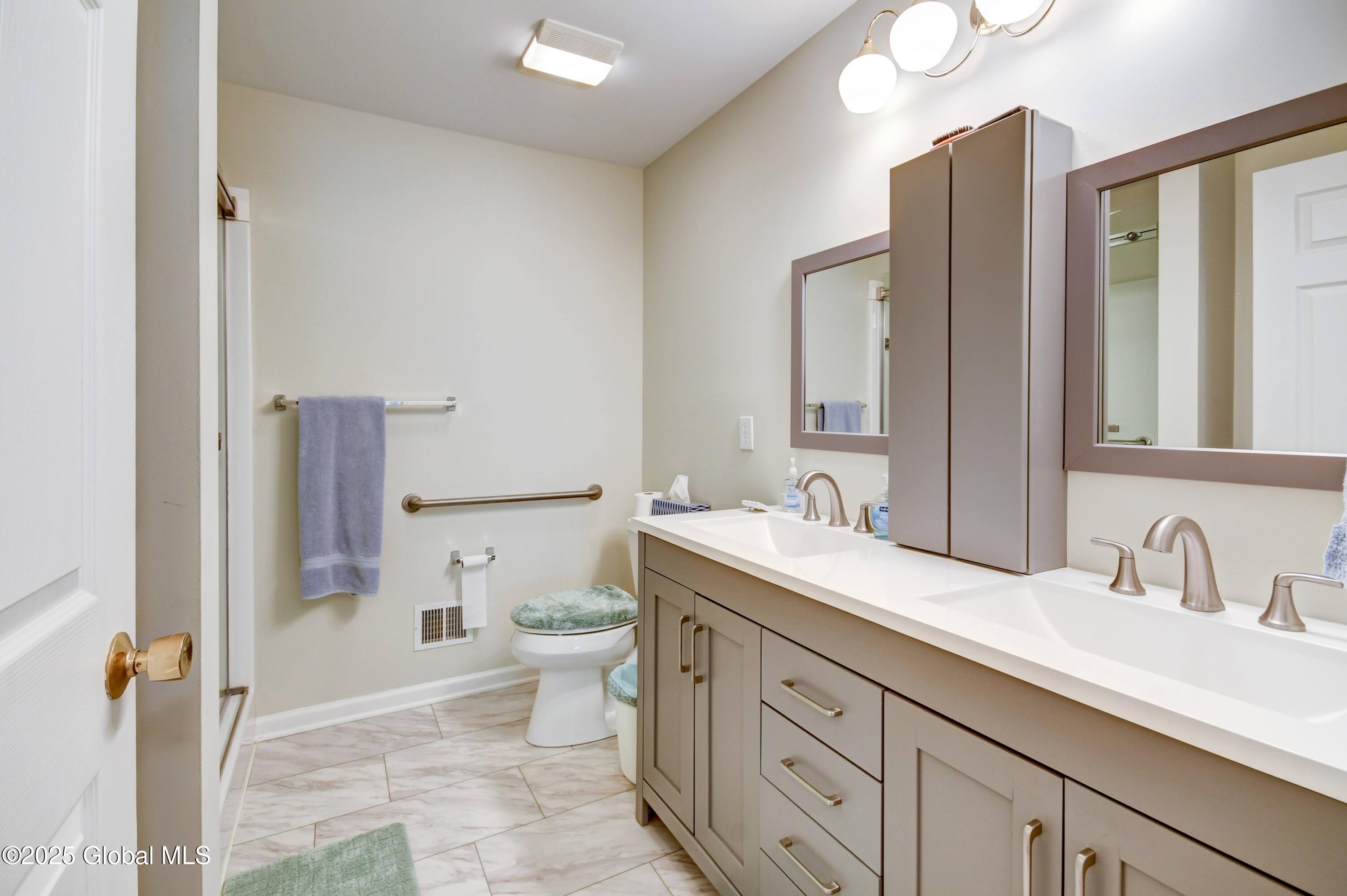307 Willow Court, Amsterdam, New York image 24
