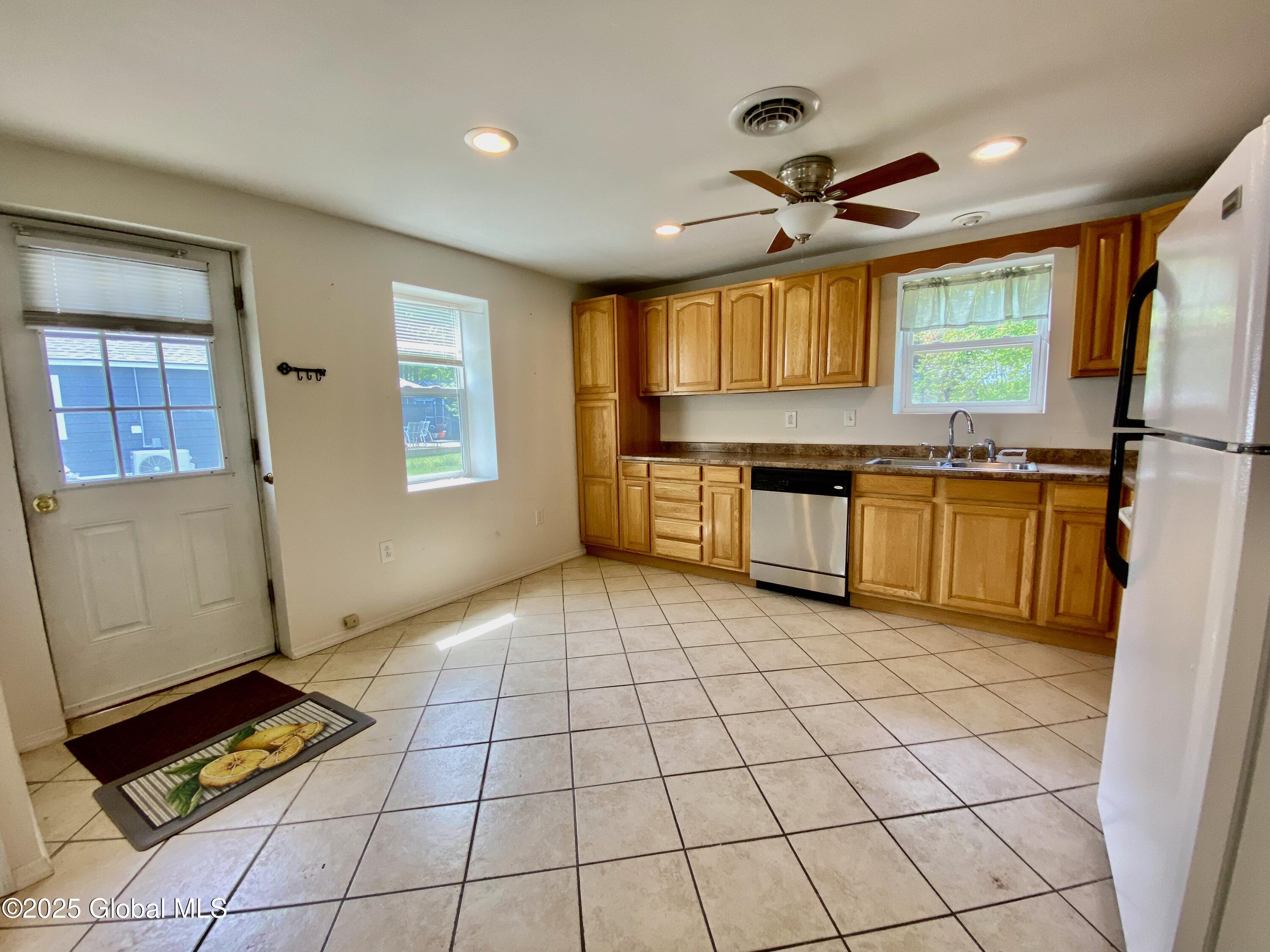 6963 Fuller Station Road, Schenectady, New York image 6