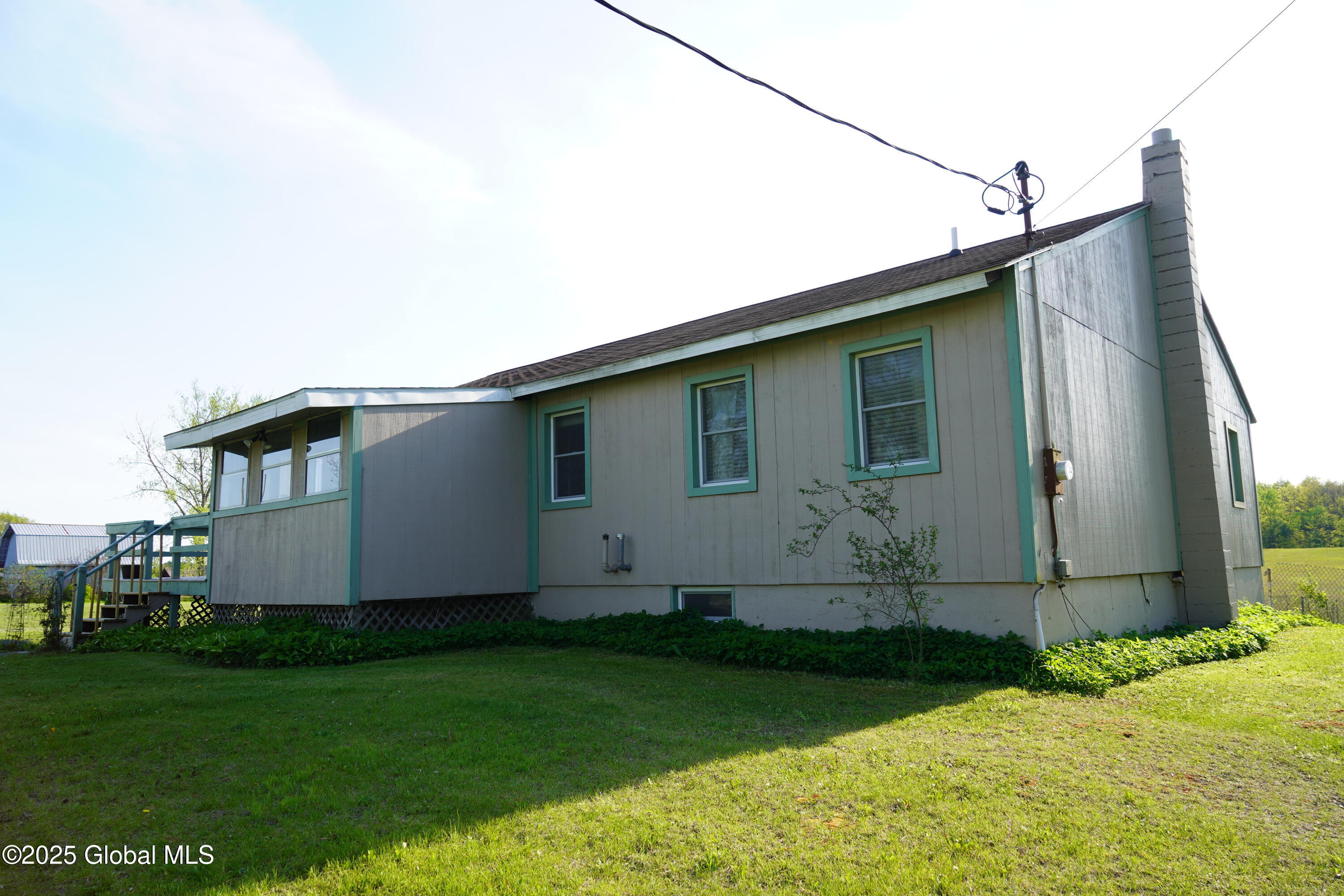 40 W Starbuck Lane, Fort Ann, New York image 3