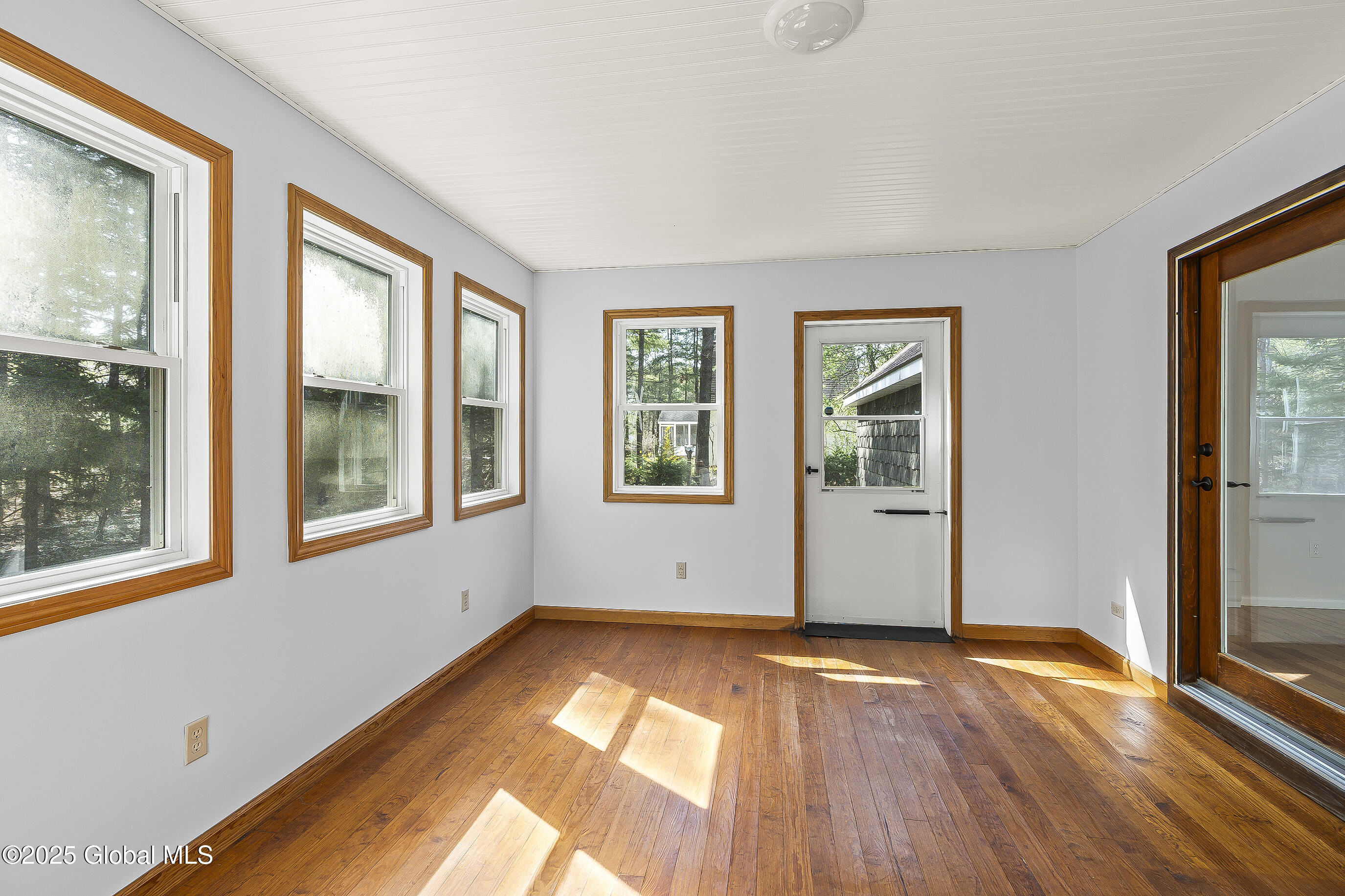 19 Sycamore Drive, Queensbury, New York image 18