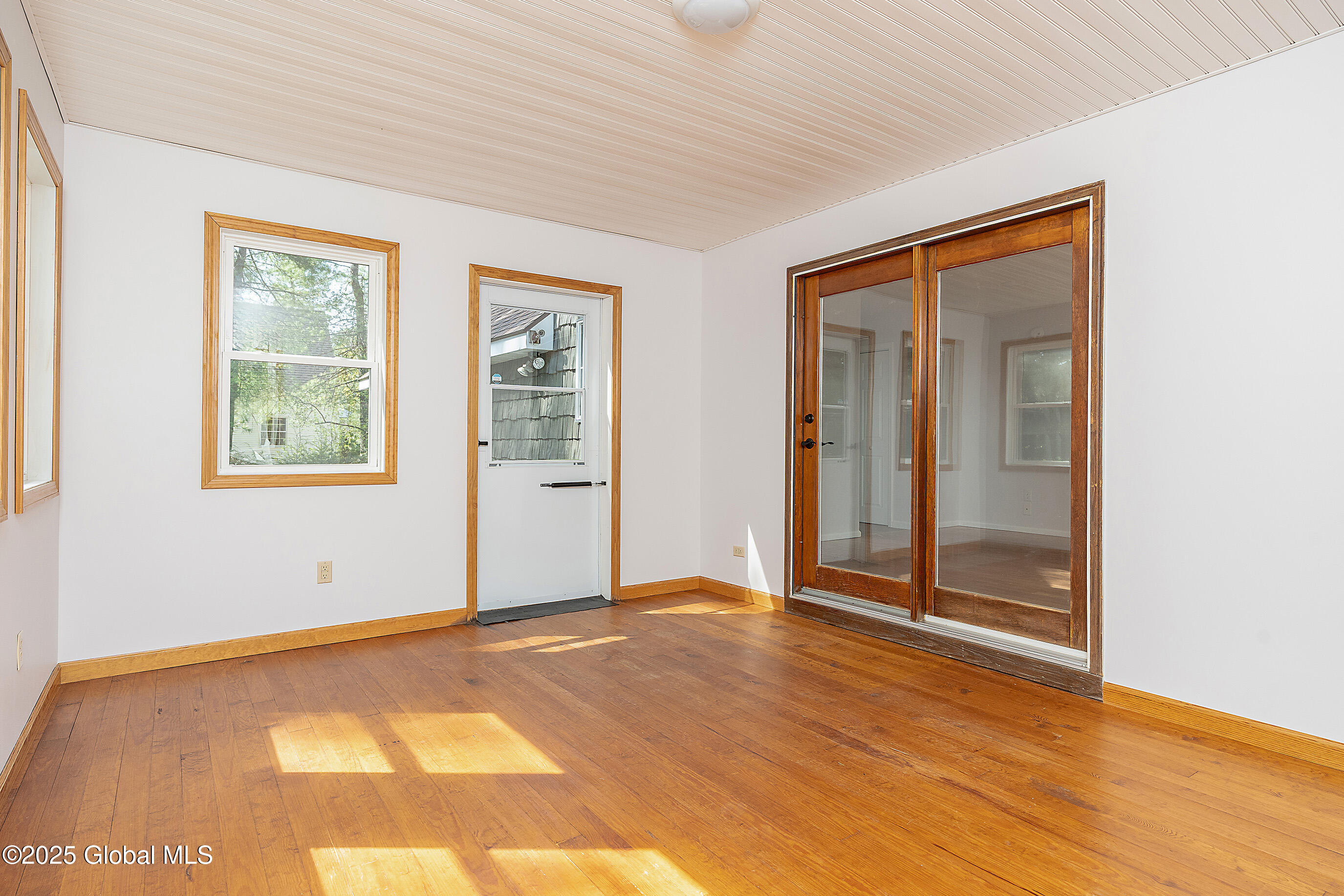 19 Sycamore Drive, Queensbury, New York image 17