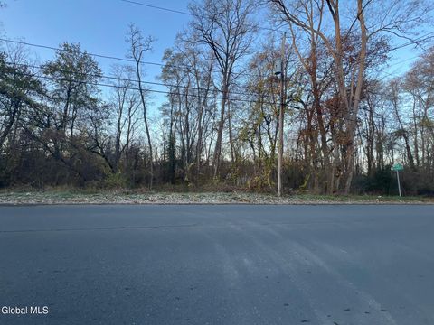 Photo of 302 Olean, Schenectady, NY 12306 (MLS # 202531085)