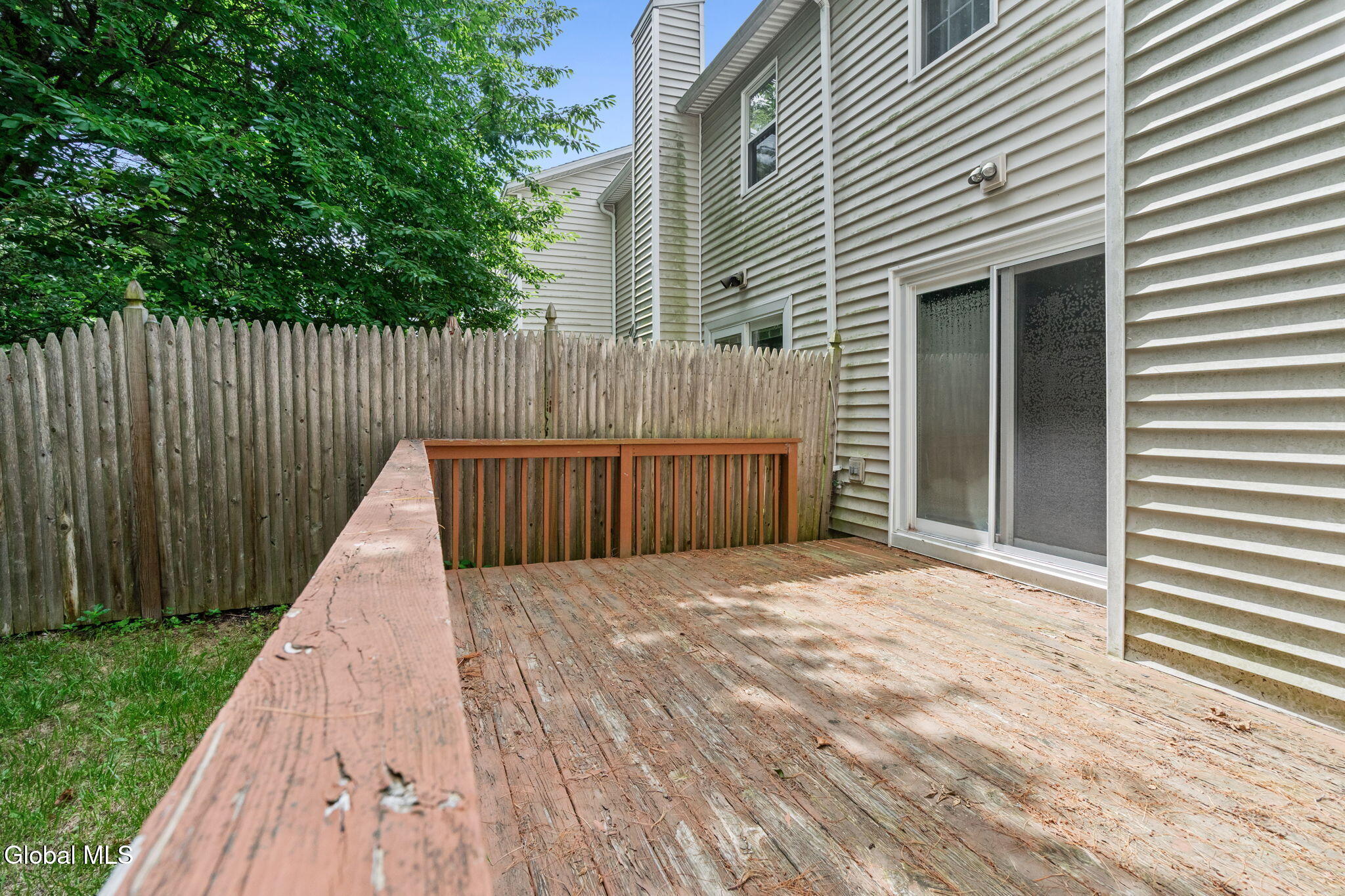 22 Woodside Drive