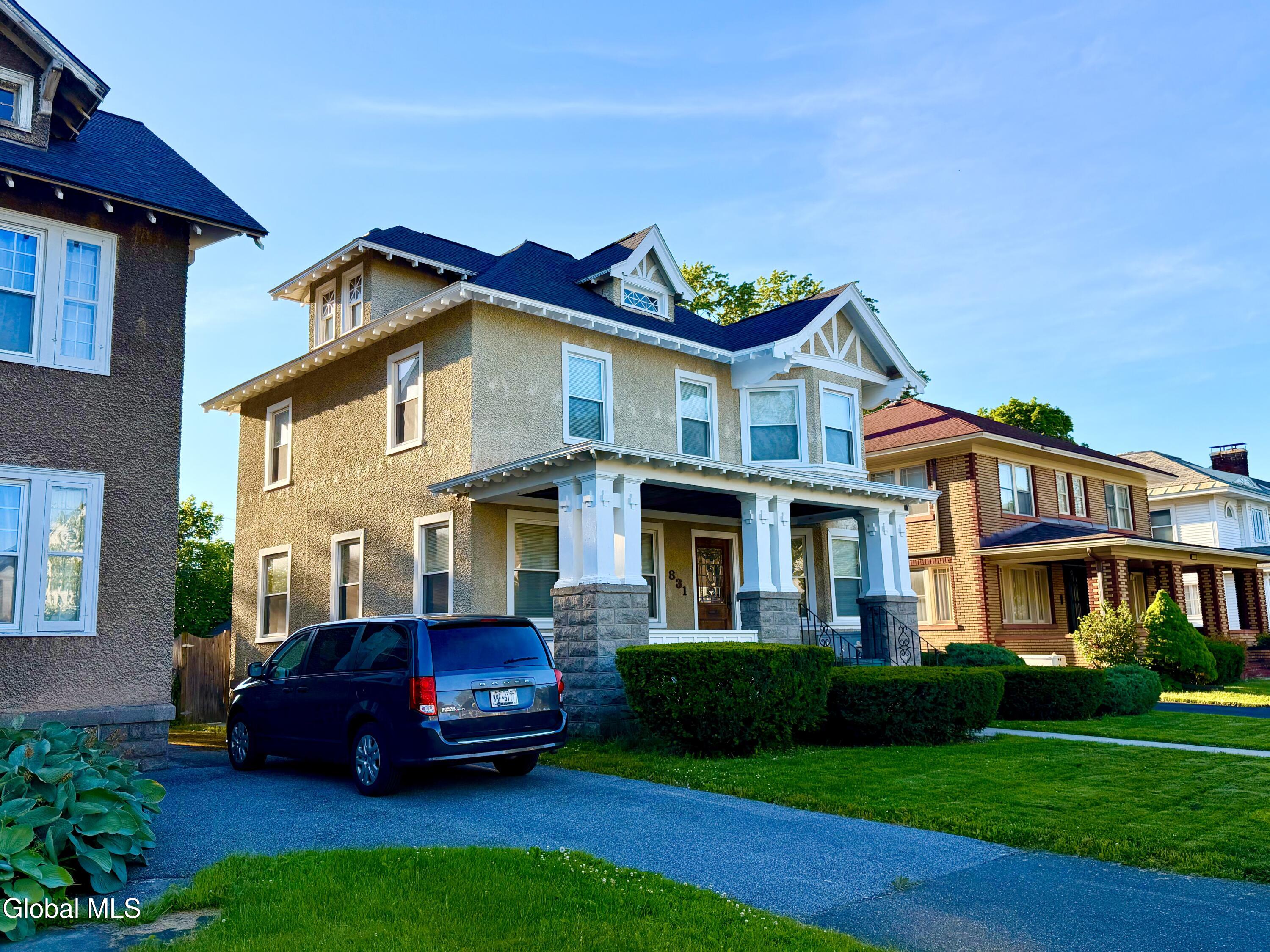 831 Wright Avenue