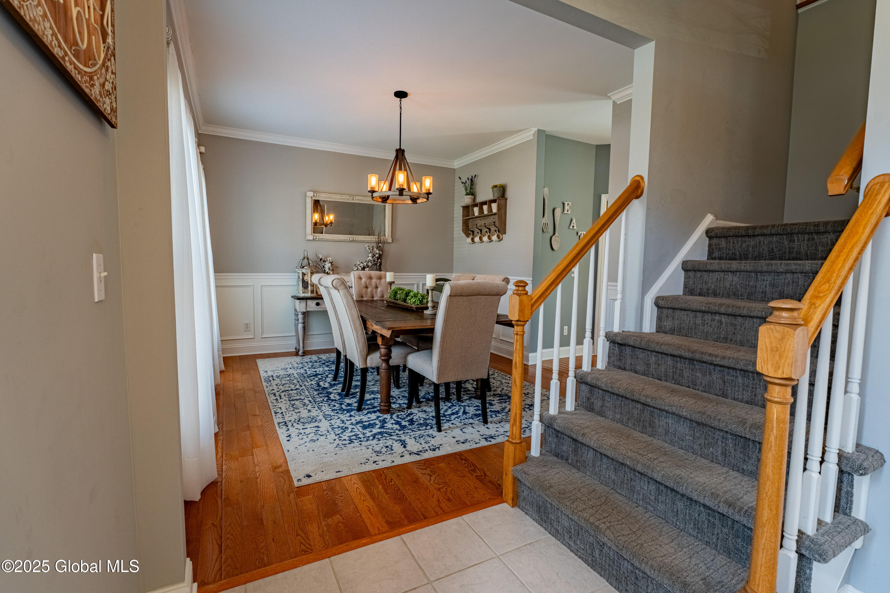 6 Toms Way, Clifton Park, New York image 2