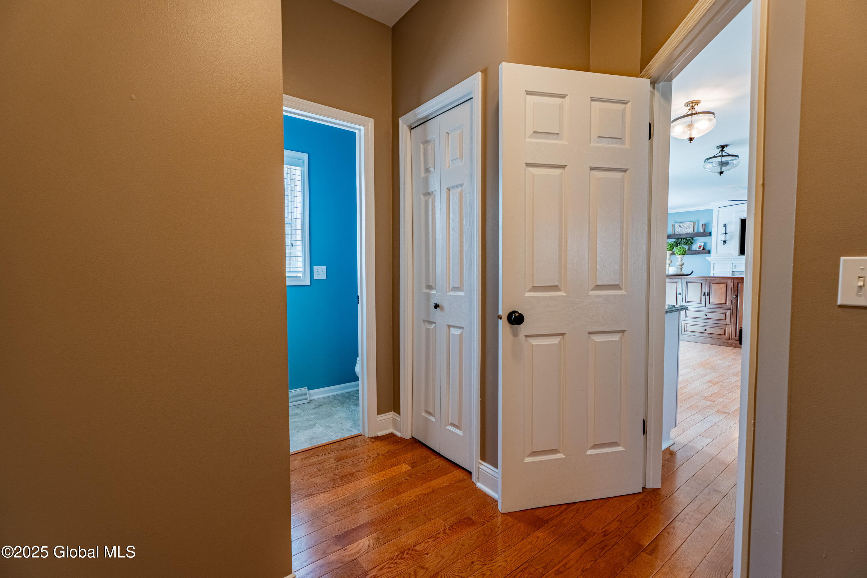 6 Toms Way, Clifton Park, New York image 13