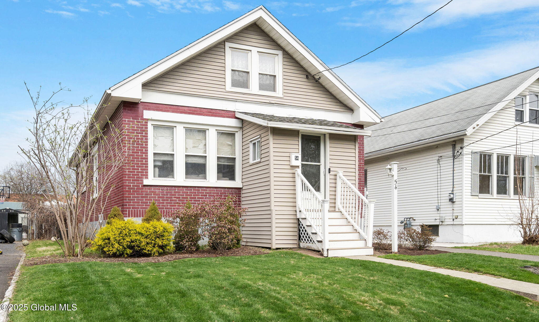 54 Holmes Court, Albany, New York image 2