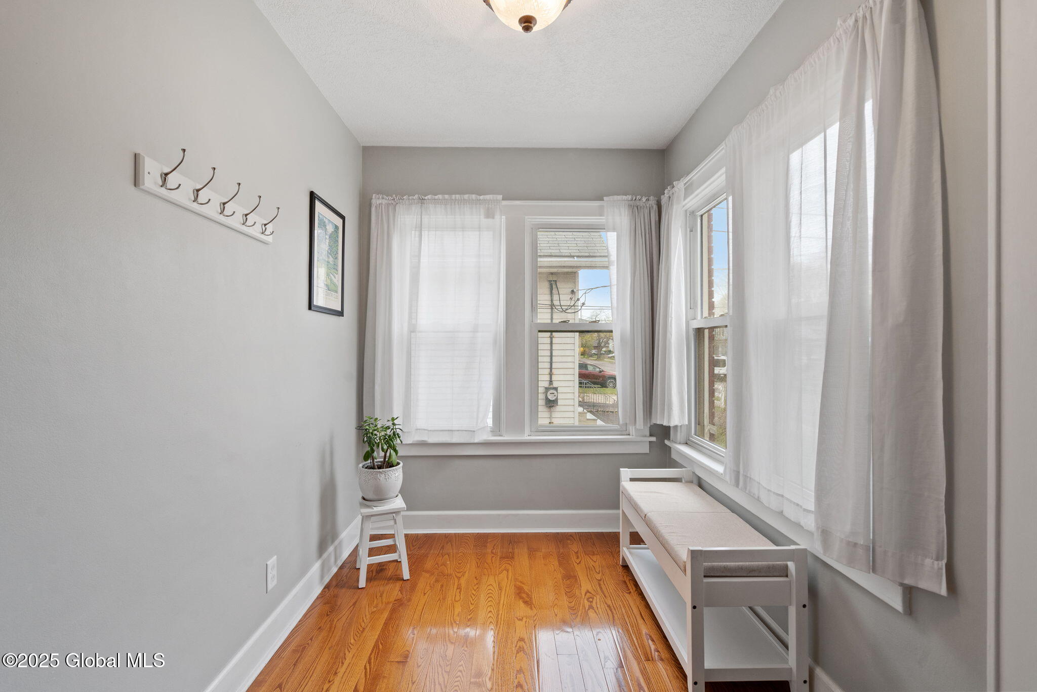 54 Holmes Court, Albany, New York image 11