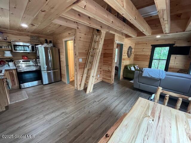 15-17 Pine Road, Lake Luzerne, New York image 25