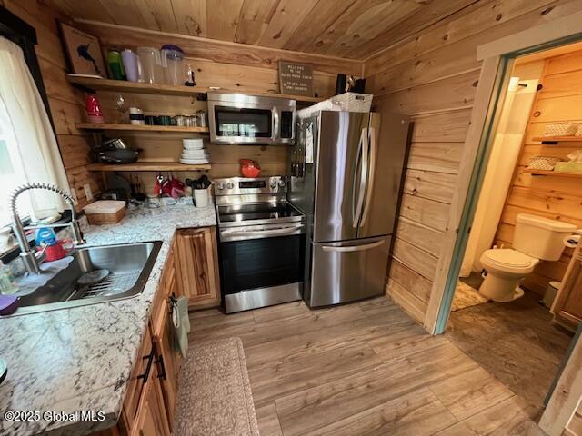 15-17 Pine Road, Lake Luzerne, New York image 21