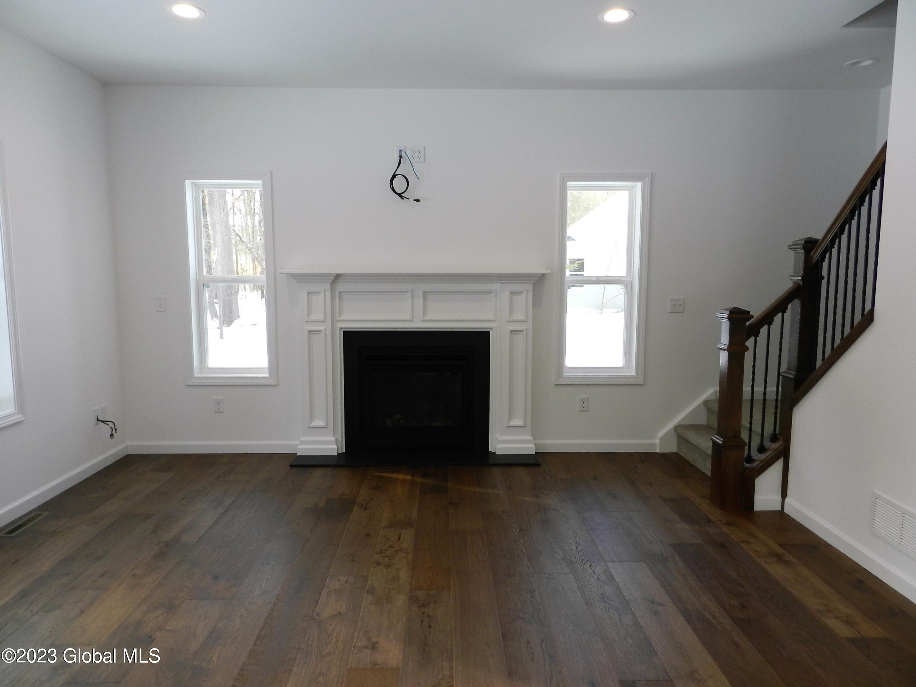 Photo 17 of 23 of 19 Southwoods Road house