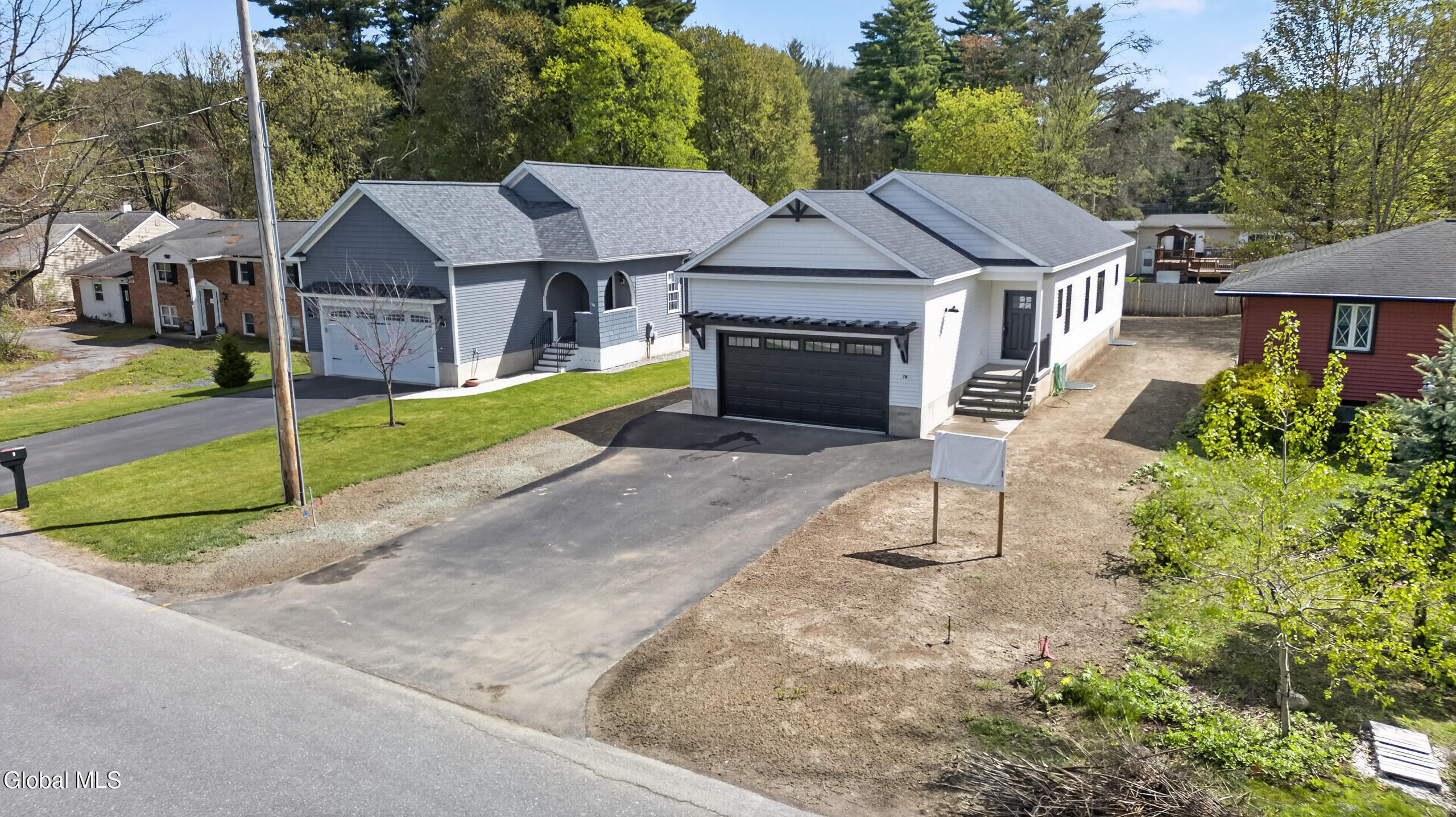 7B Parkview Avenue