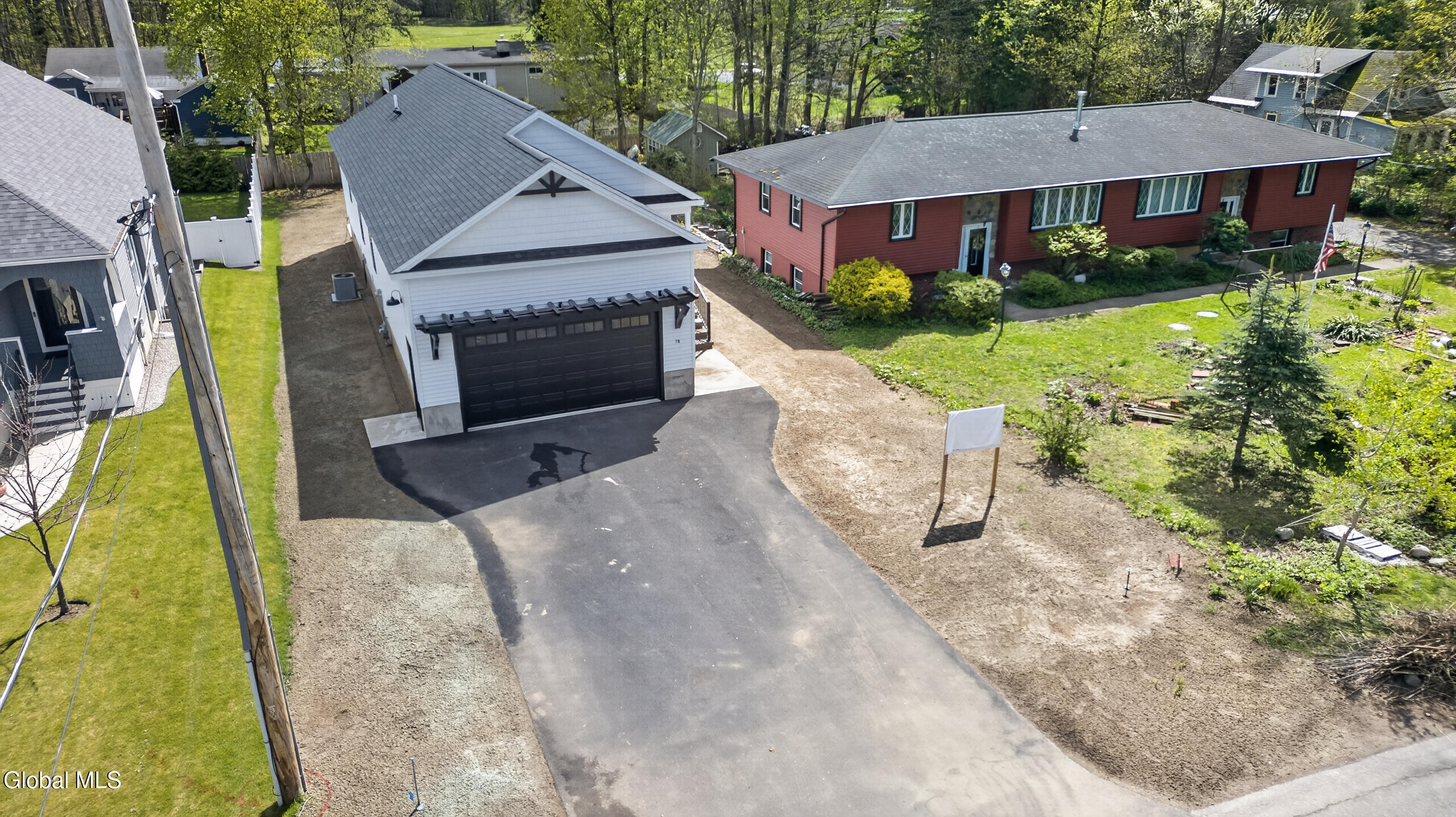 7B Parkview Avenue