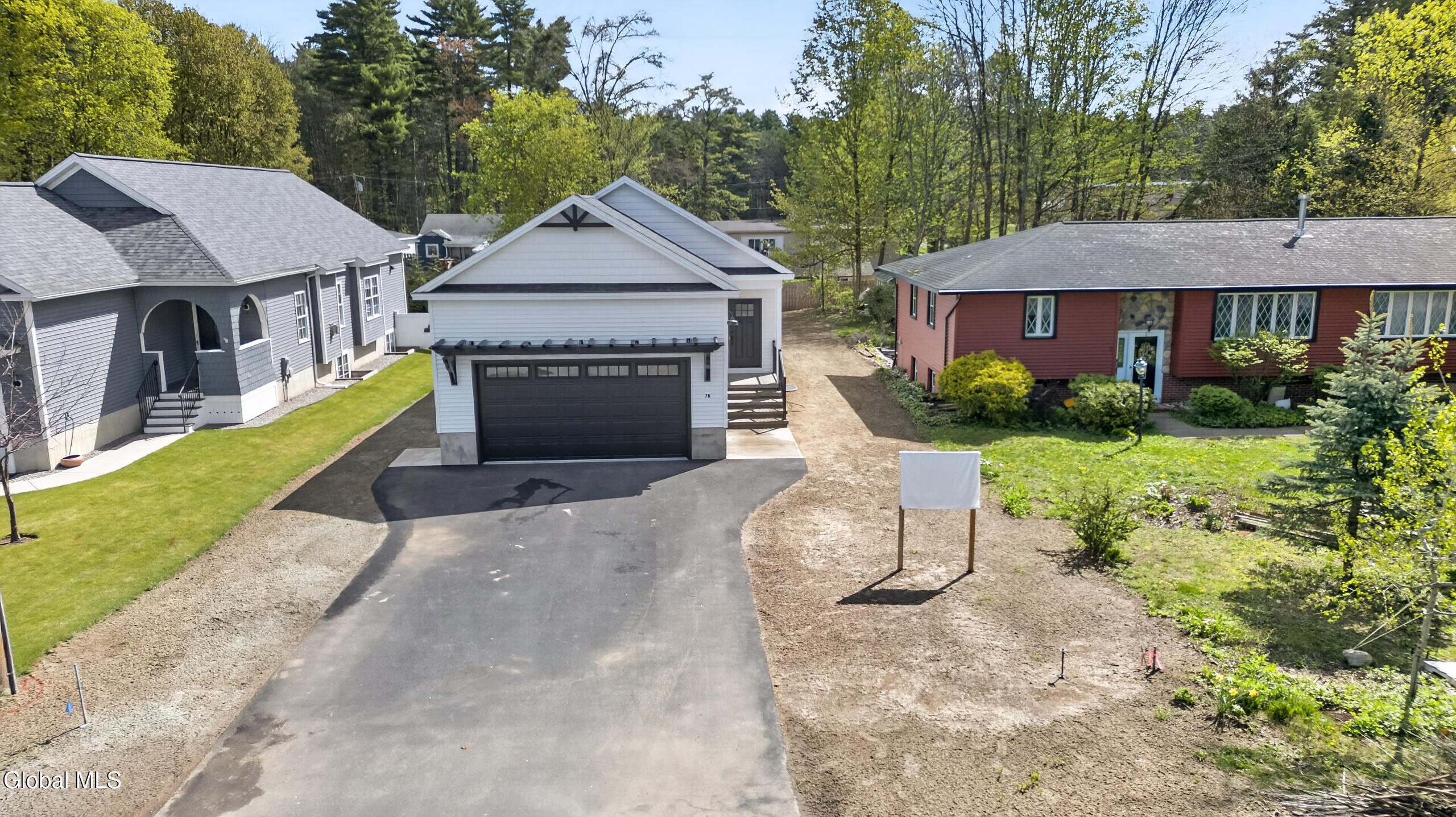 7B Parkview Avenue
