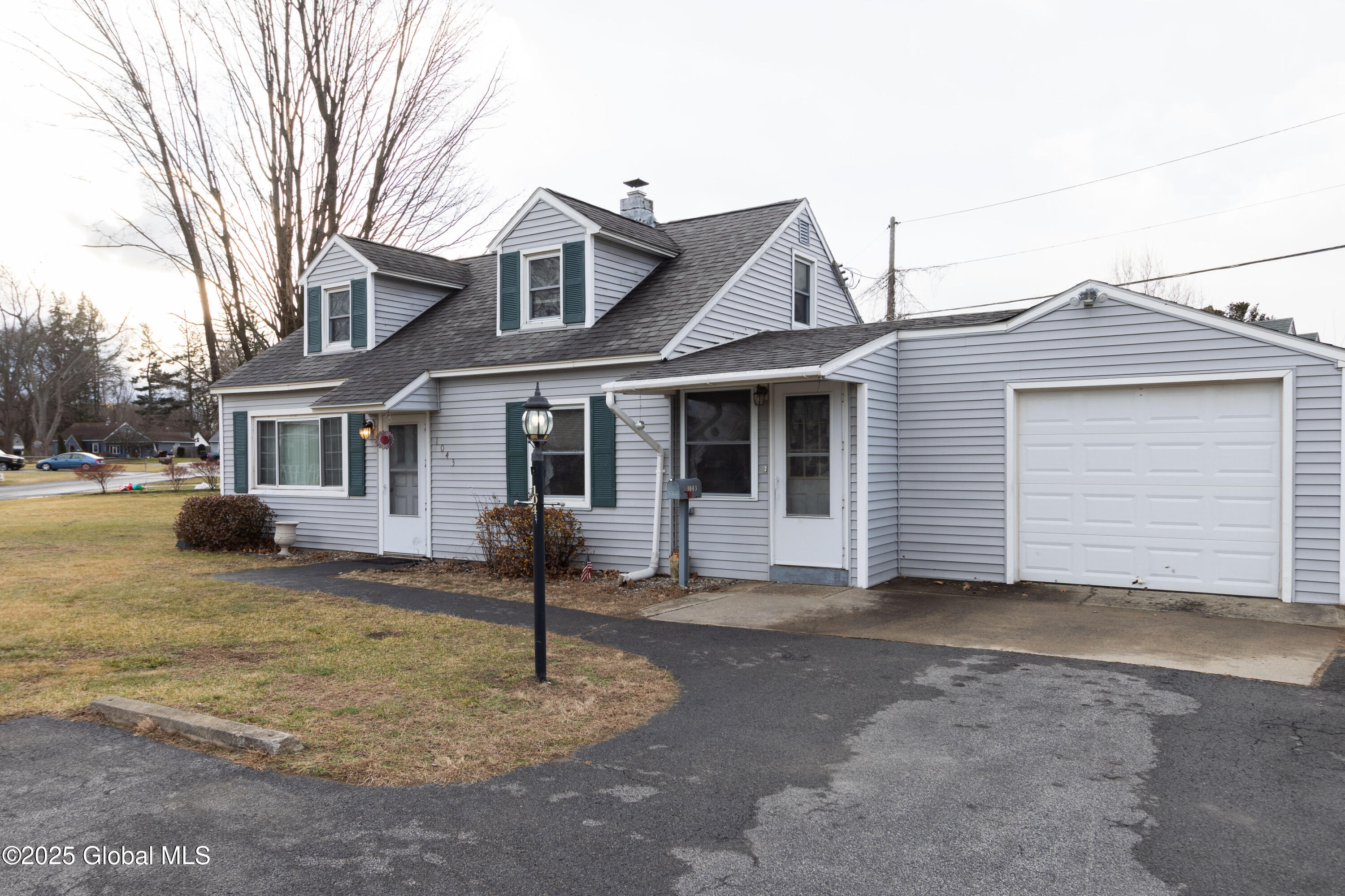 1043 Inner Drive, Schenectady, New York image 3