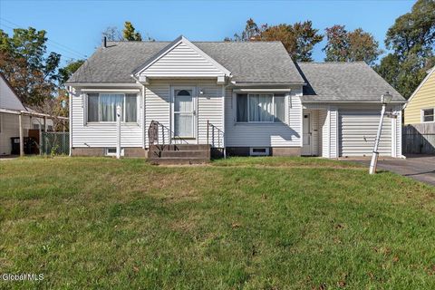 Photo of 356 E Campbell Road, Schenectady, NY 12303 (MLS # 202527341)
