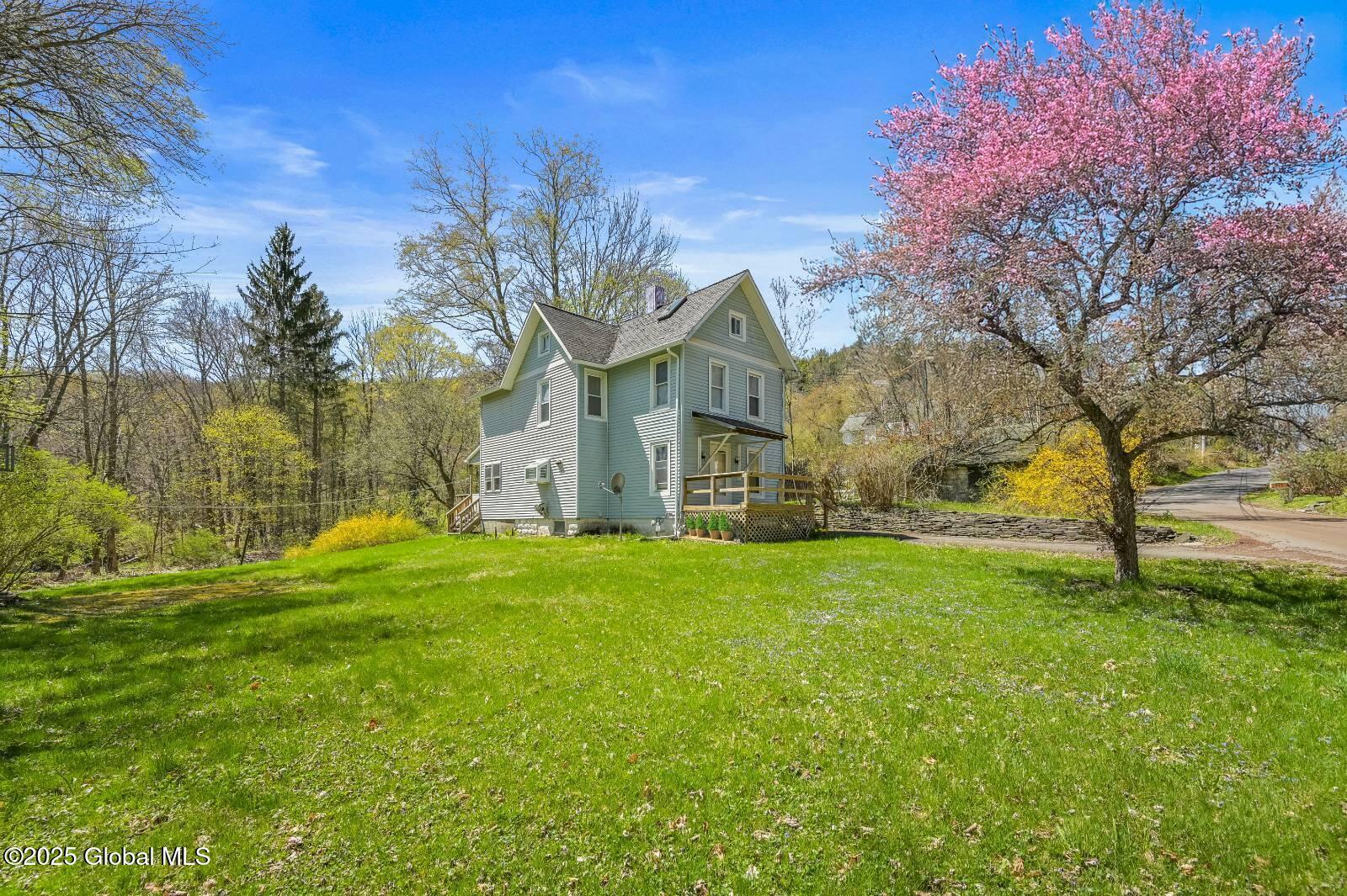 211 Old Prospect Avenue, Walton, New York image 2