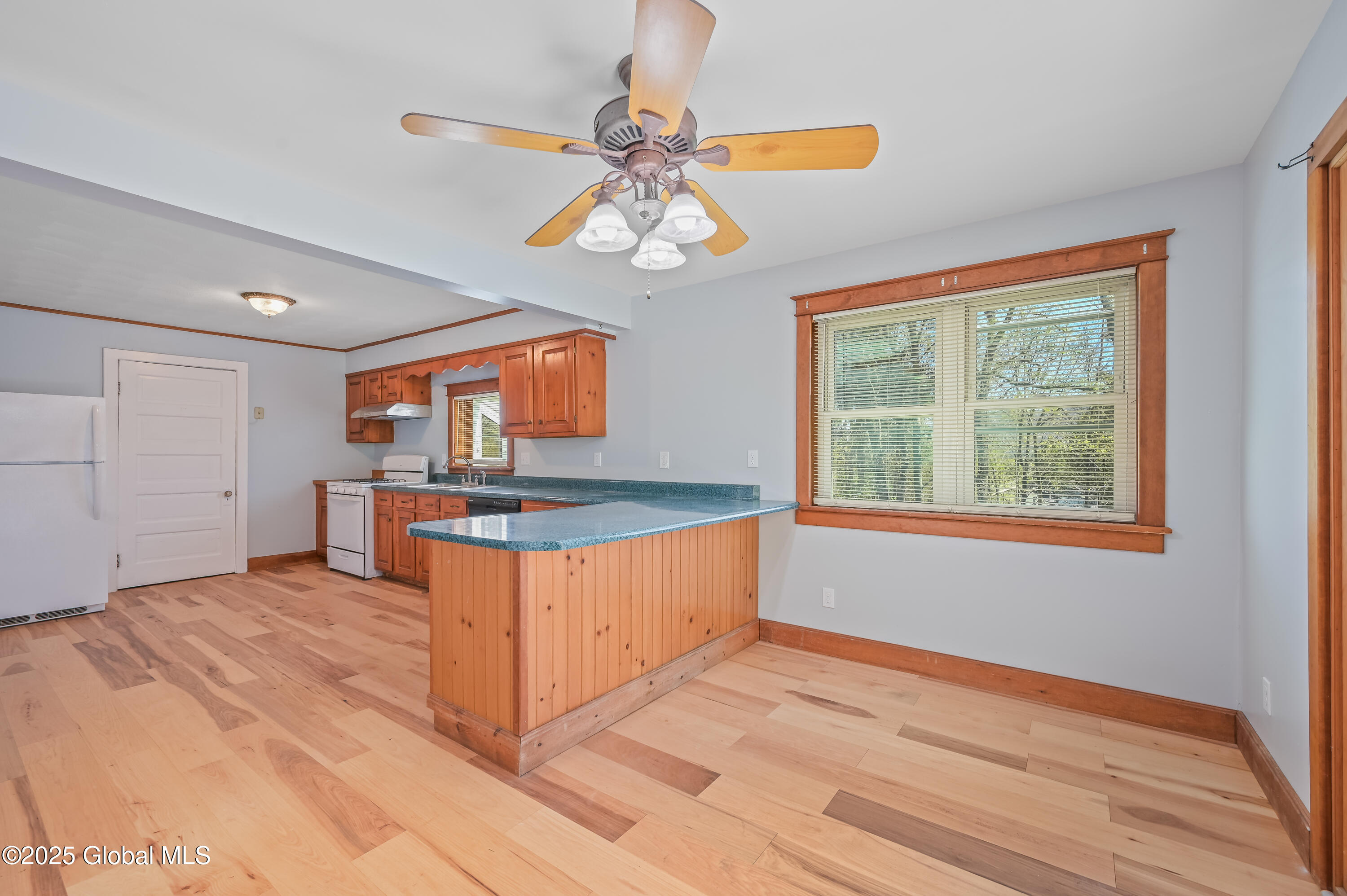 211 Old Prospect Avenue, Walton, New York image 30