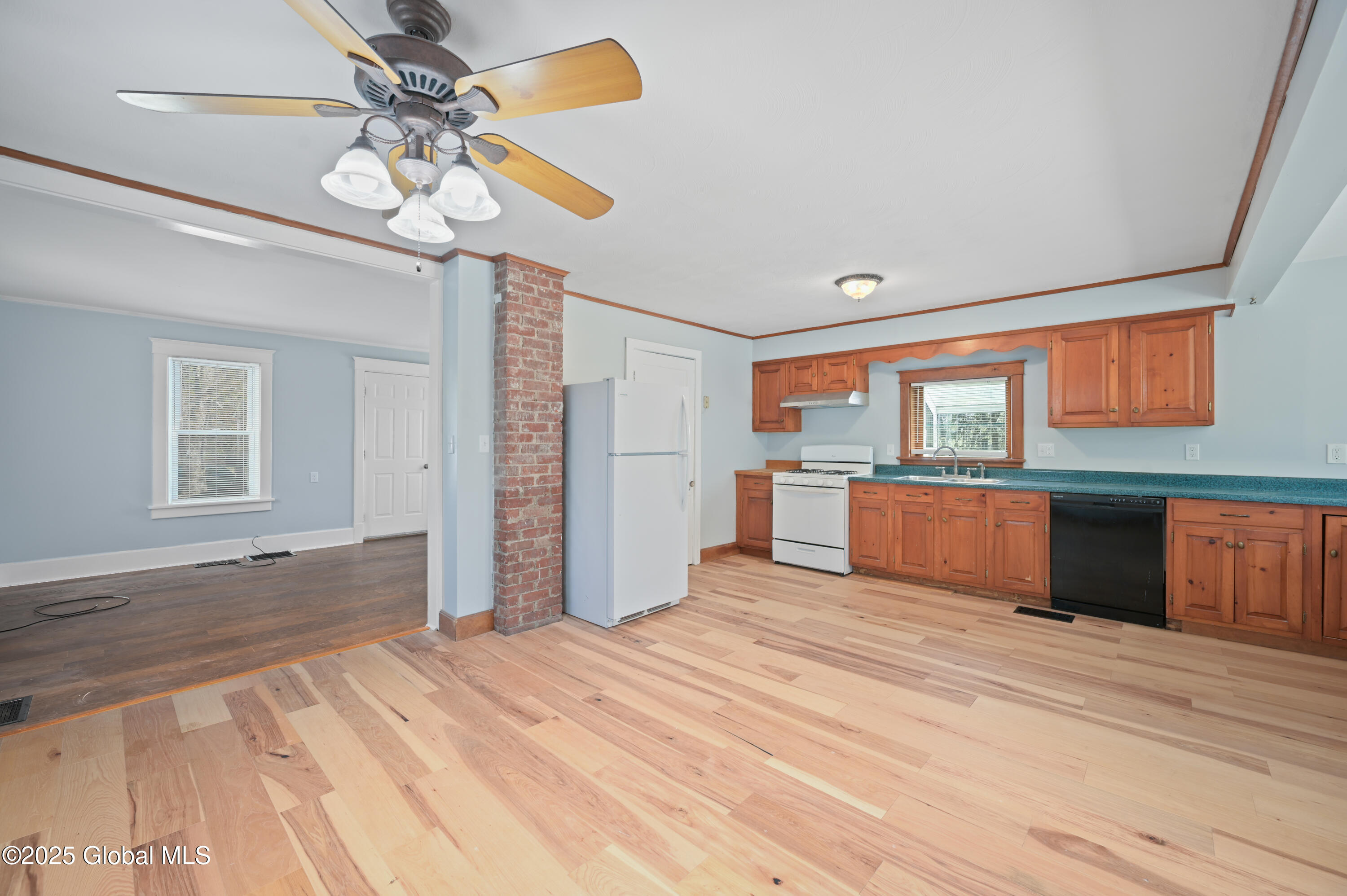 211 Old Prospect Avenue, Walton, New York image 32