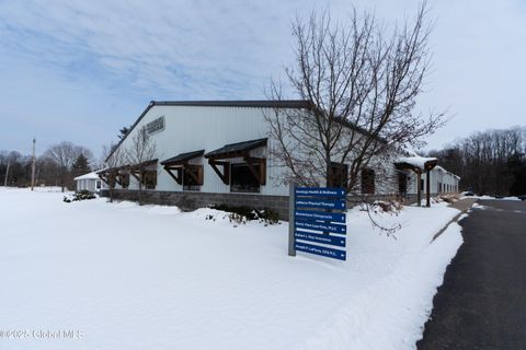 Photo of 538 Maple Avenue, Wilton, NY 12866 (MLS # 202611658)