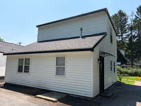 Apartment For Rent - 905 Balltown Road #REAR<br/> Schenectady, NY 12309