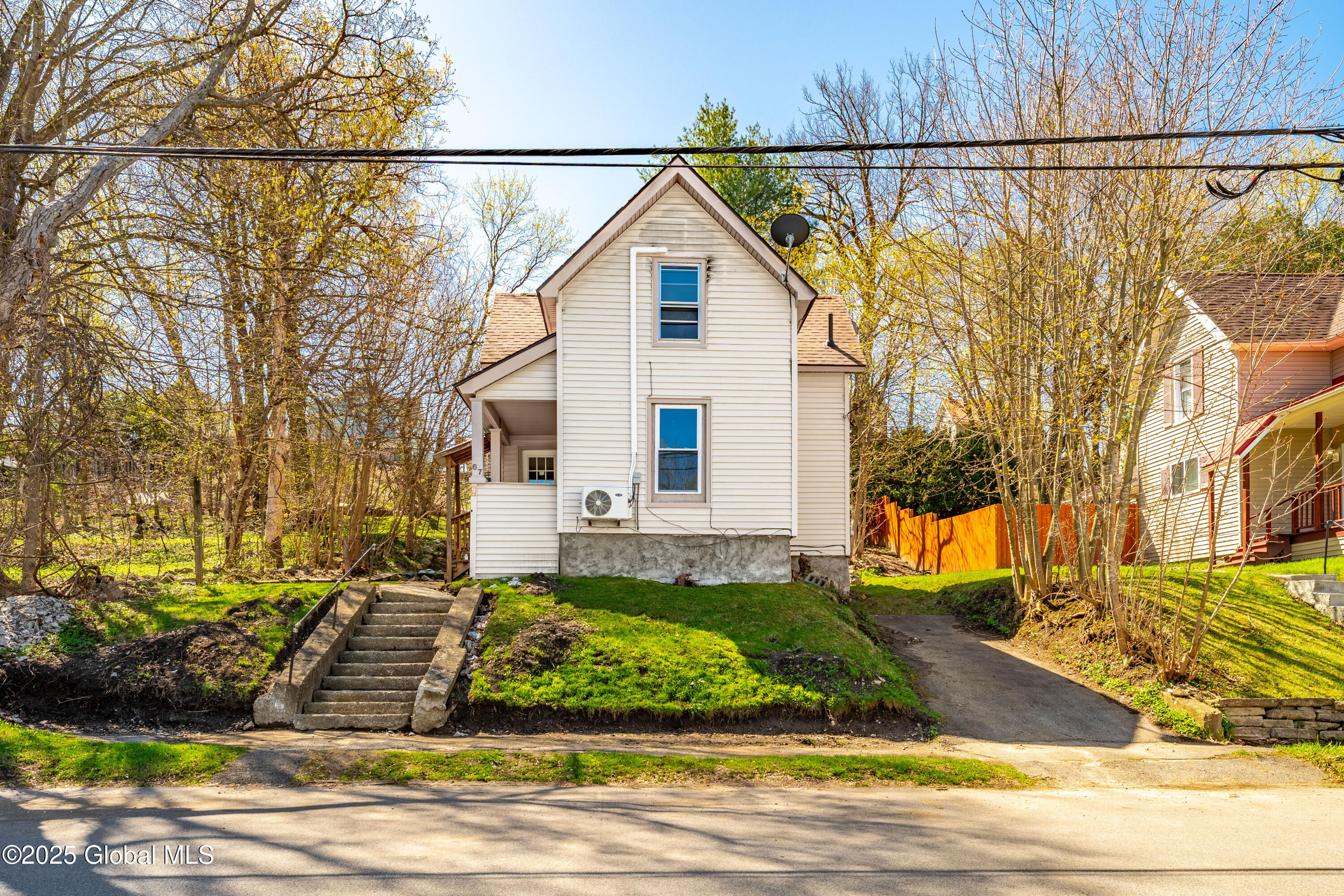 67 3rd Street, Gloversville, New York image 4