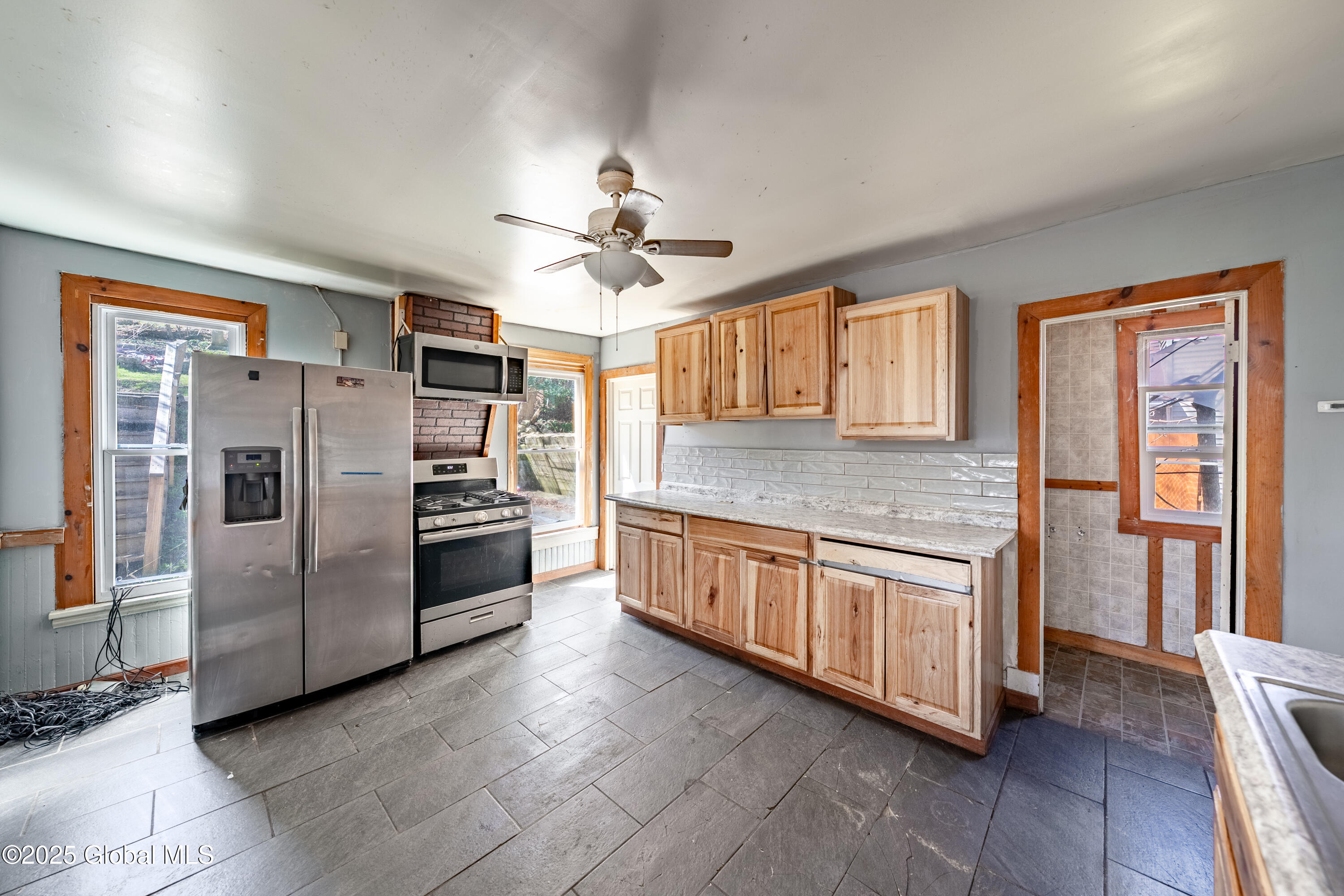 67 3rd Street, Gloversville, New York image 9