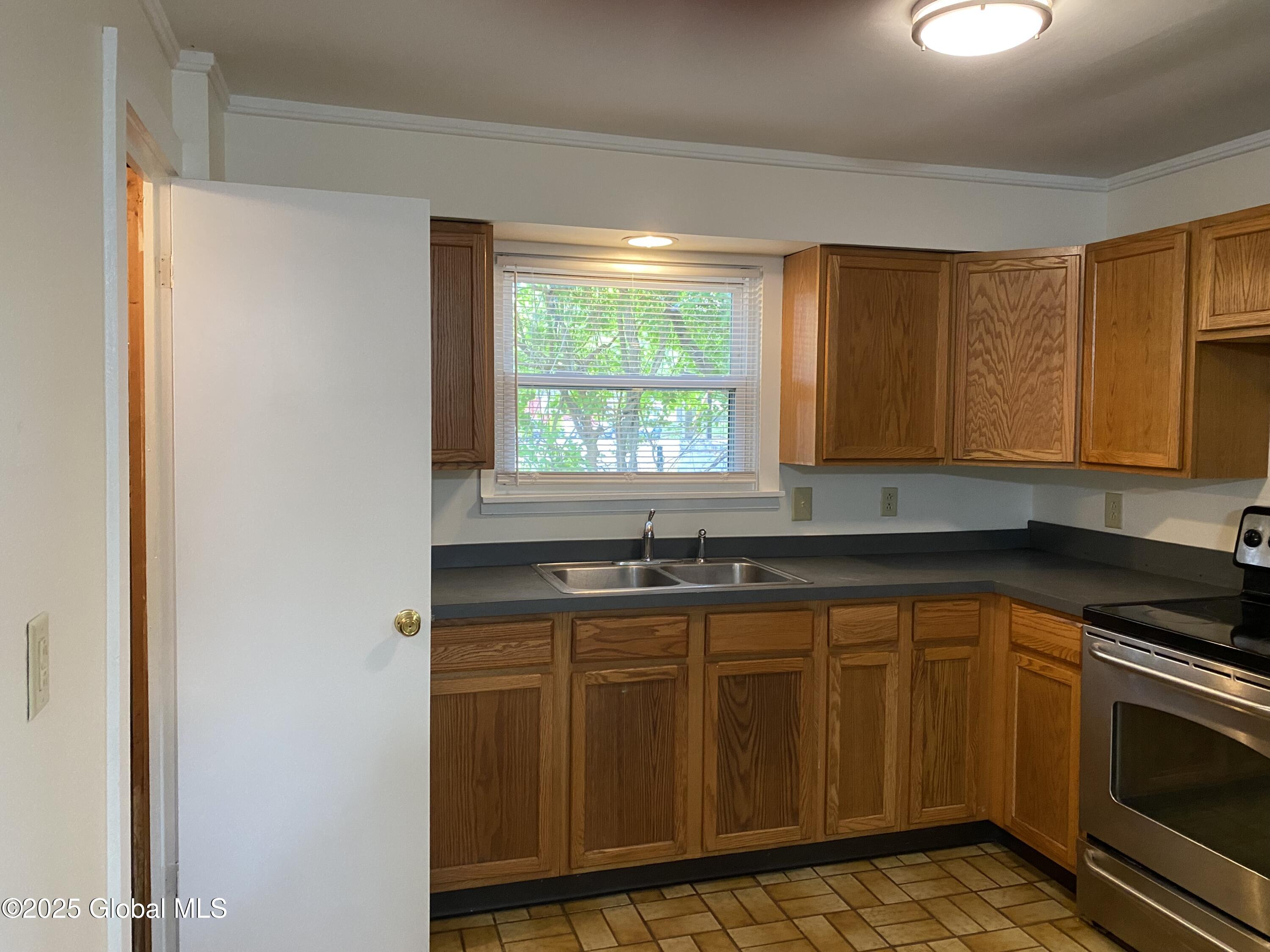172-174 John Street, Hudson Falls, New York image 5
