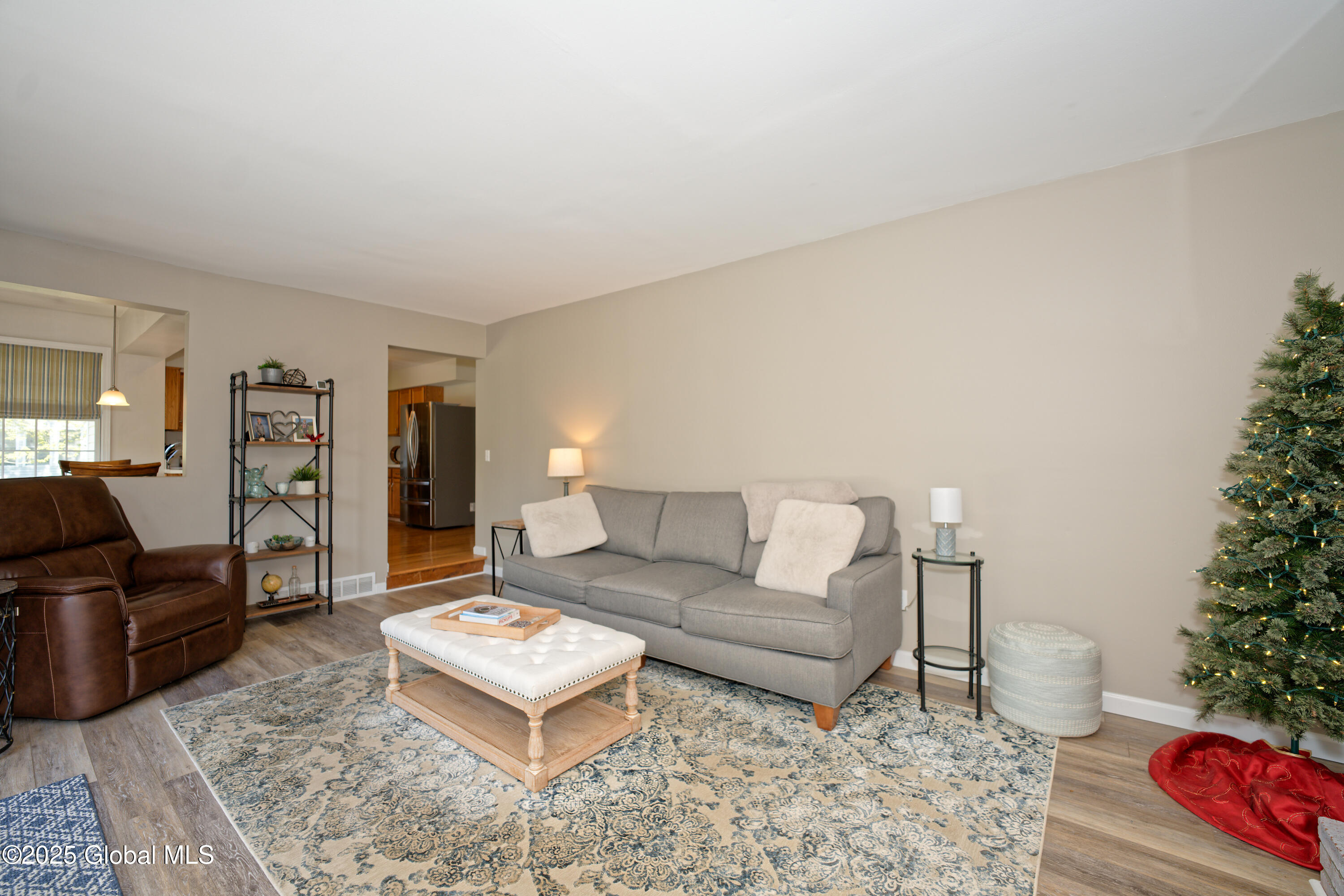 2 Queensbury Court, Clifton Park, New York image 19
