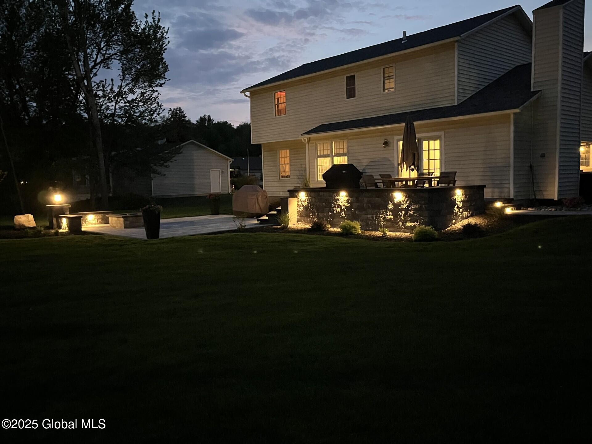 2 Queensbury Court, Clifton Park, New York image 49