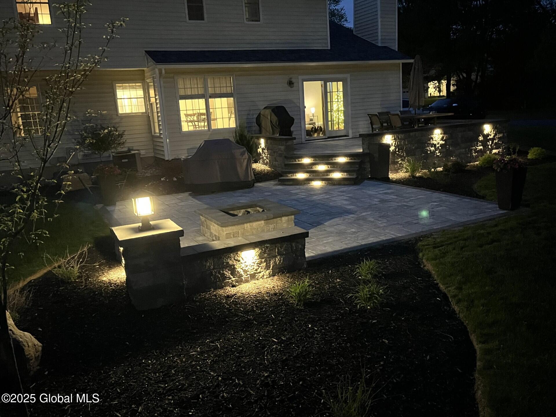 2 Queensbury Court, Clifton Park, New York image 50