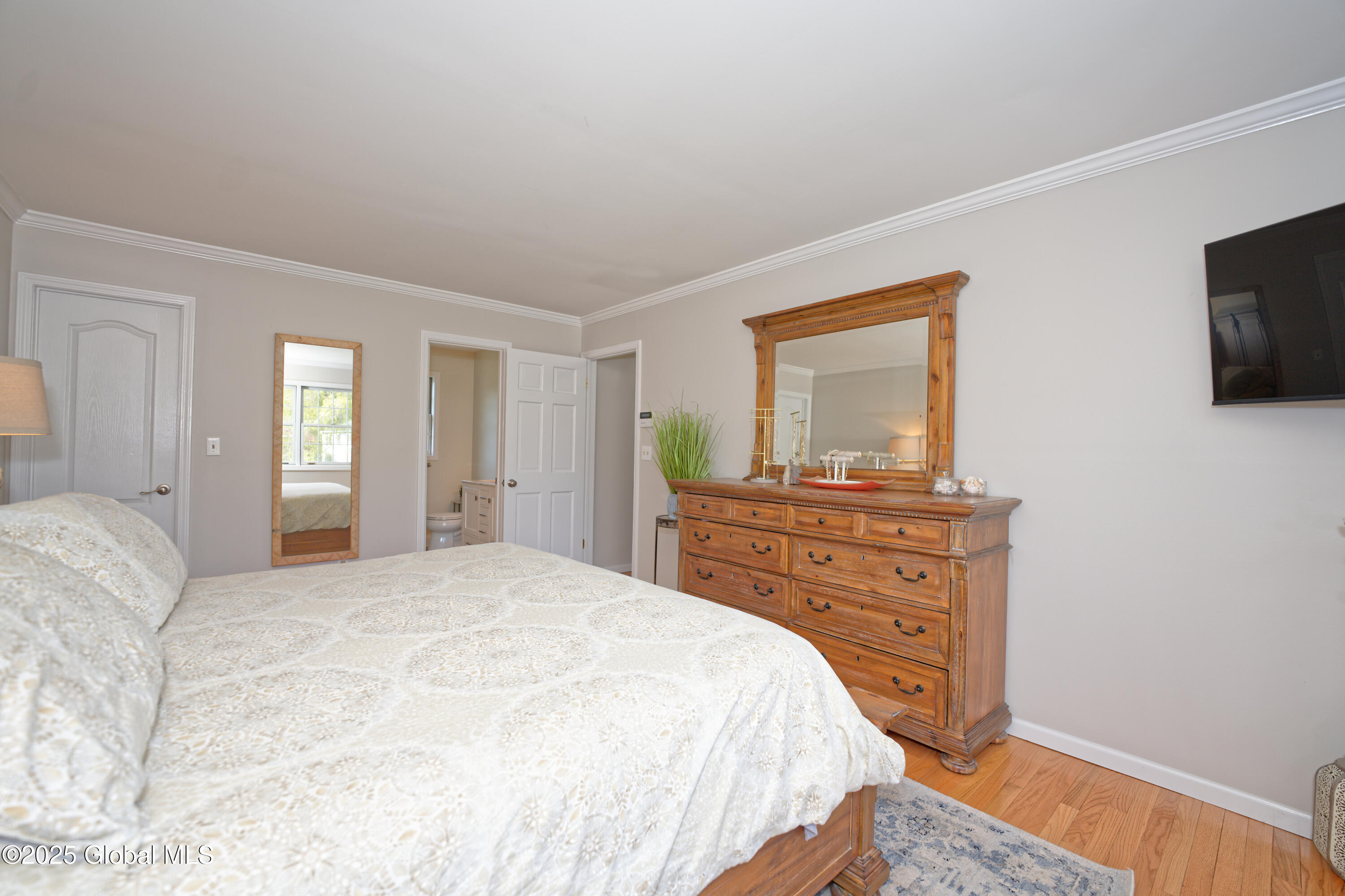 2 Queensbury Court, Clifton Park, New York image 27