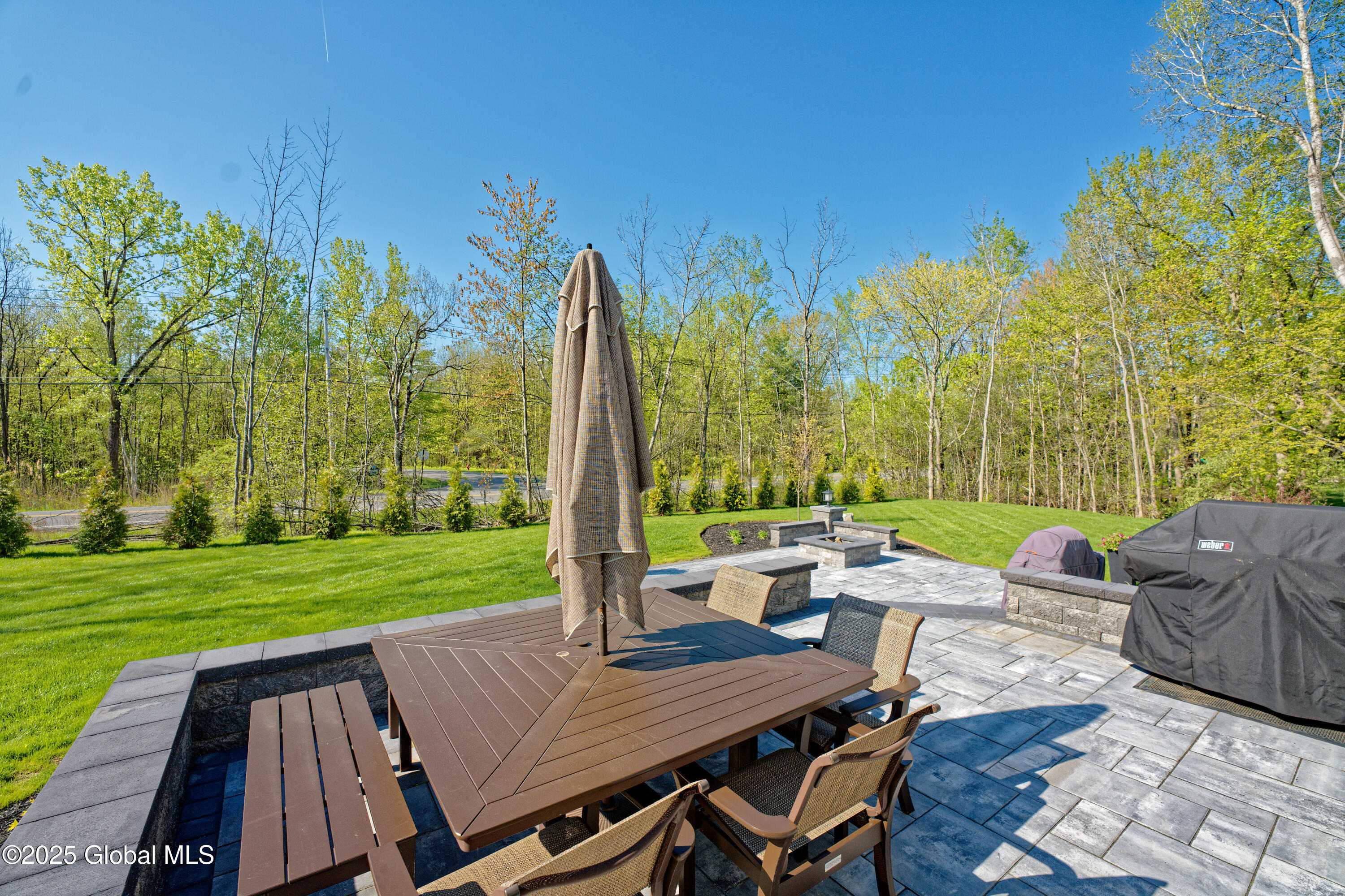2 Queensbury Court, Clifton Park, New York image 46