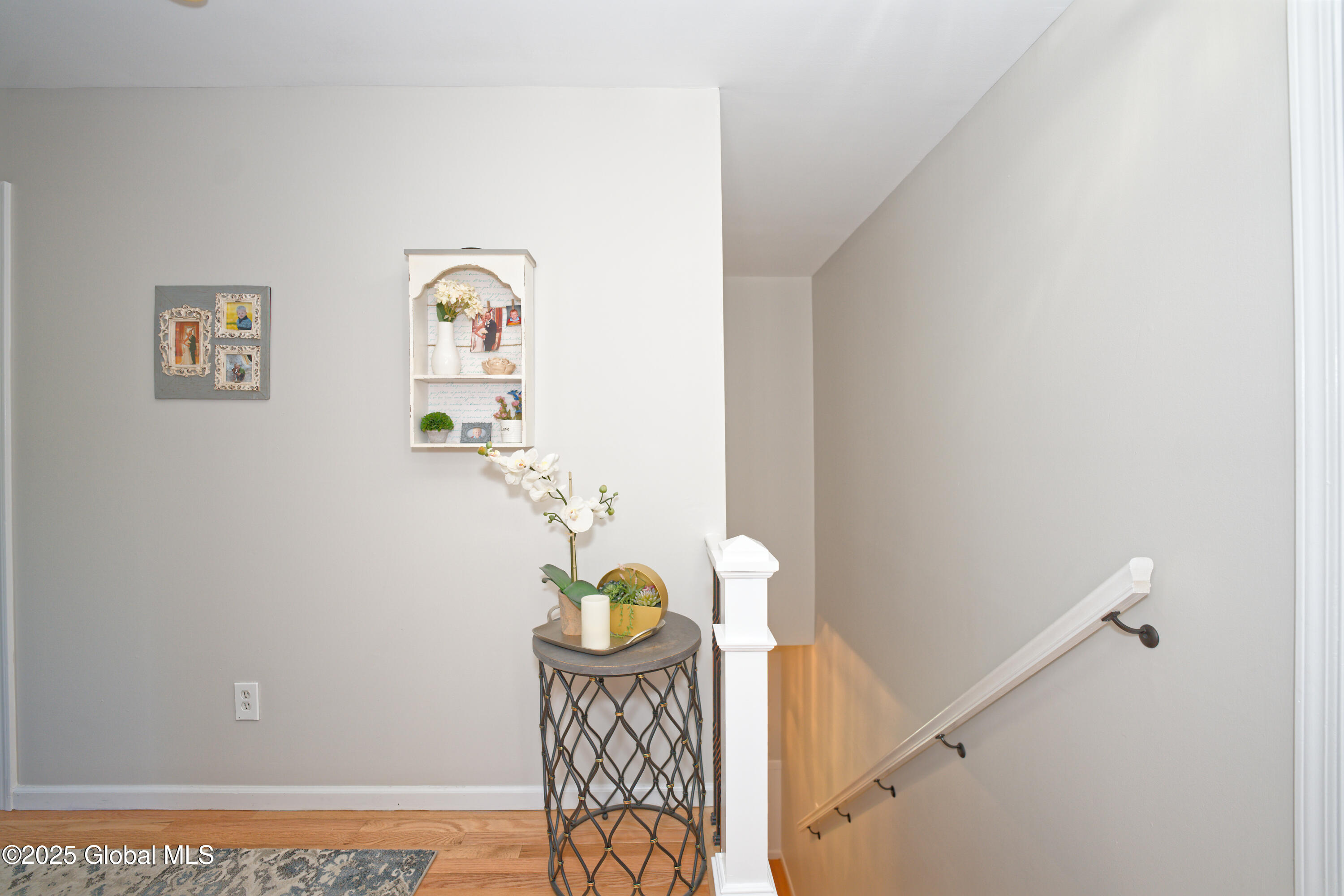 2 Queensbury Court, Clifton Park, New York image 25
