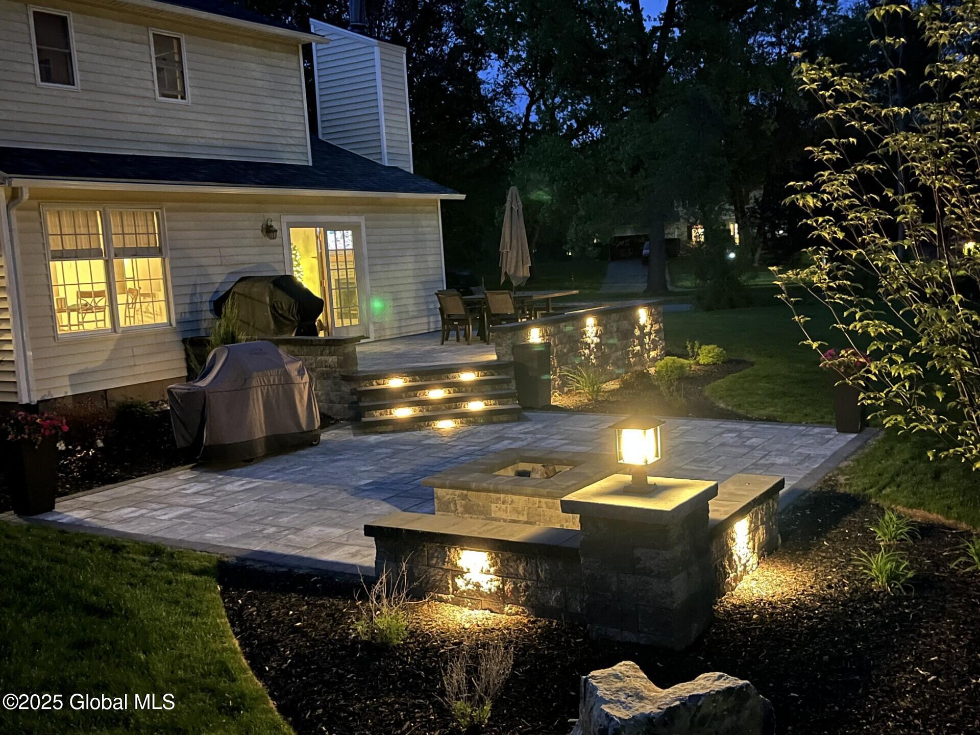 2 Queensbury Court, Clifton Park, New York image 48