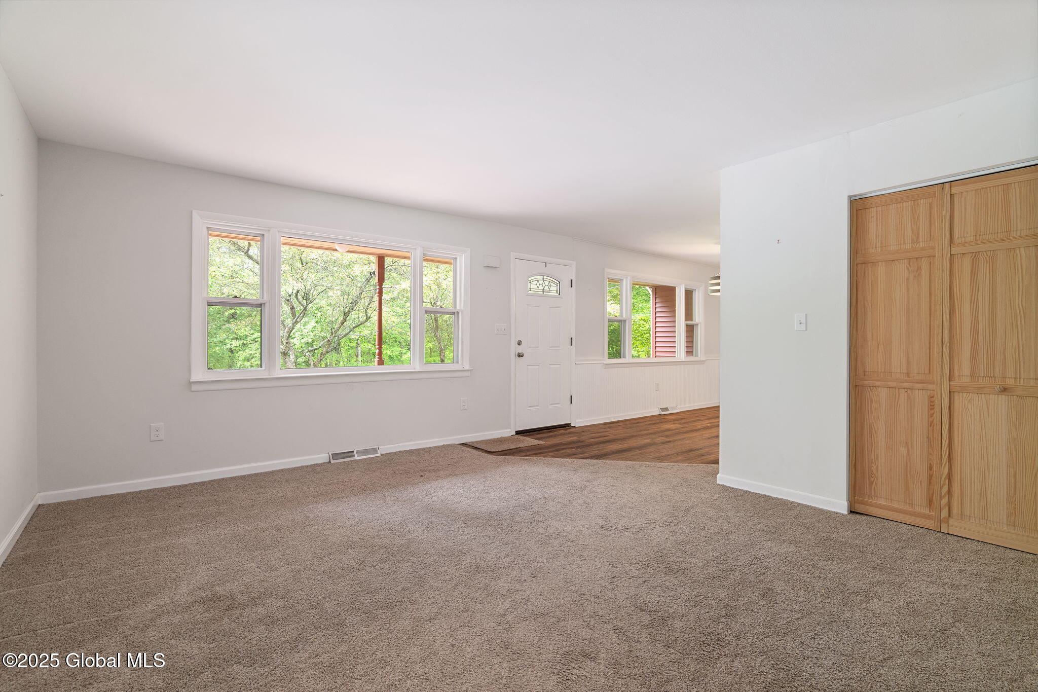 213 Paisley Road, Ballston Spa, New York image 9