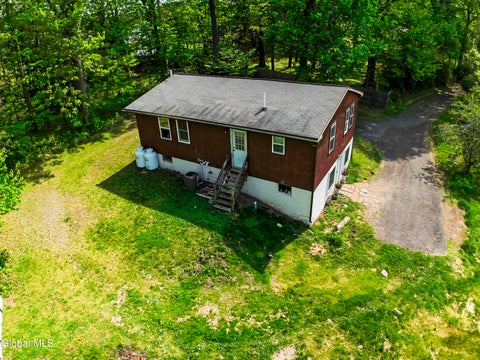 Photo of 1631 S Old Post Road, Castleton On Hudson, NY 12033 (MLS # 202618944)