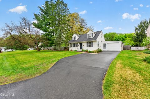 Photo of 22 Chapman Drive, Albany, NY 12203 (MLS # 202617235)