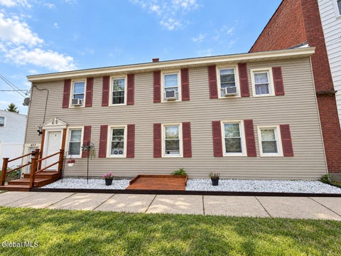 Photo for 657 Broadway