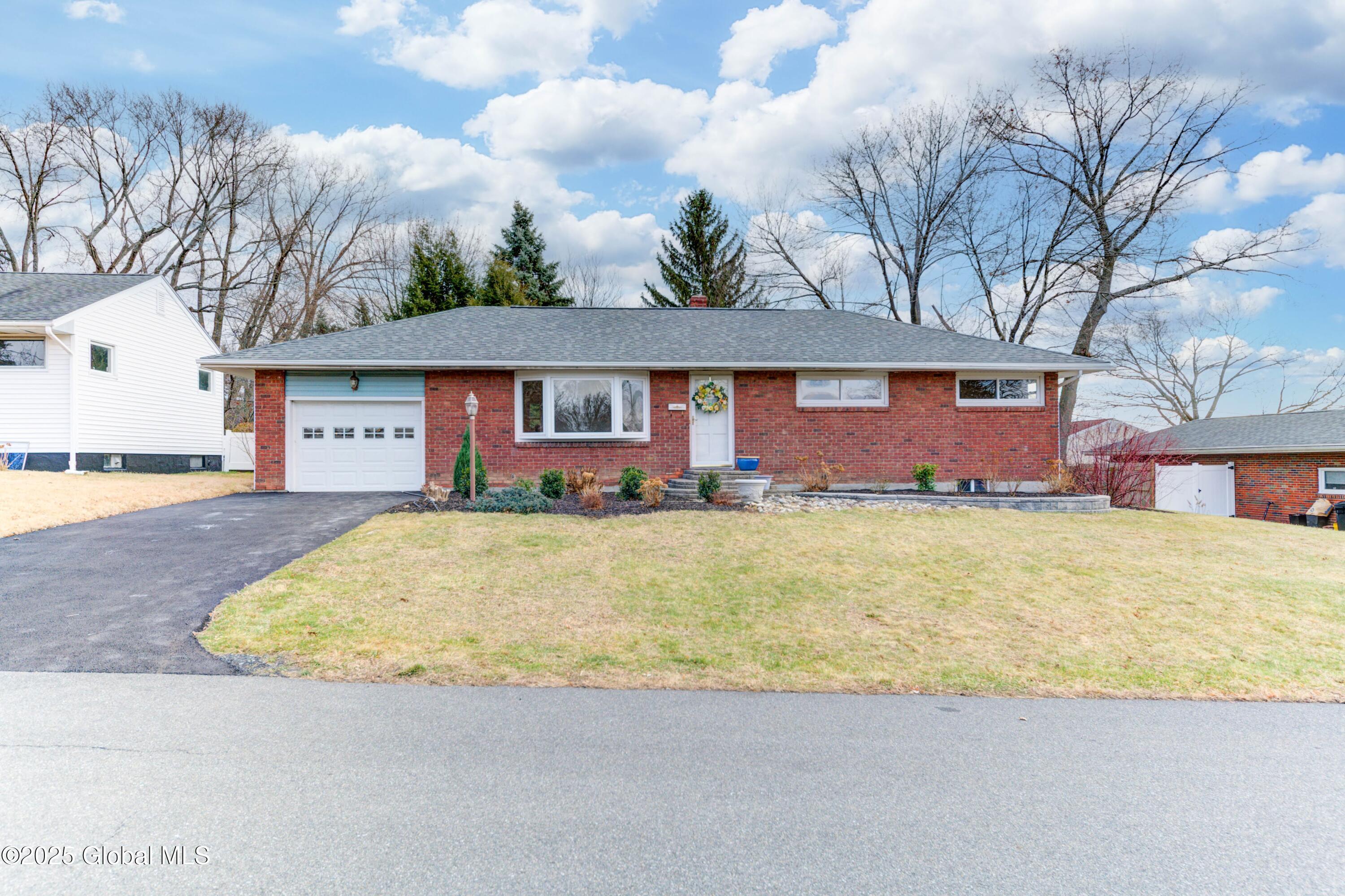 4 Buttercup Lane, Albany, New York image 6