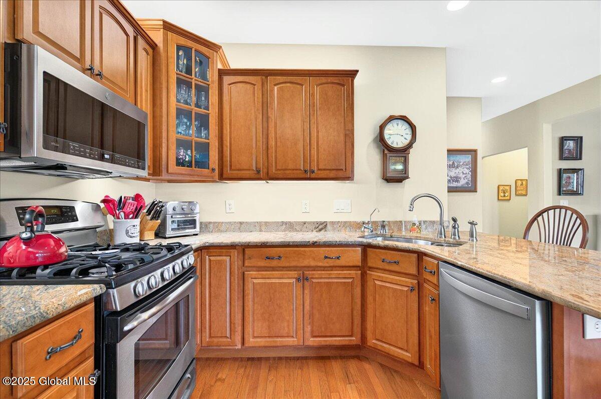 7 Brighton Drive, Clifton Park, New York image 24