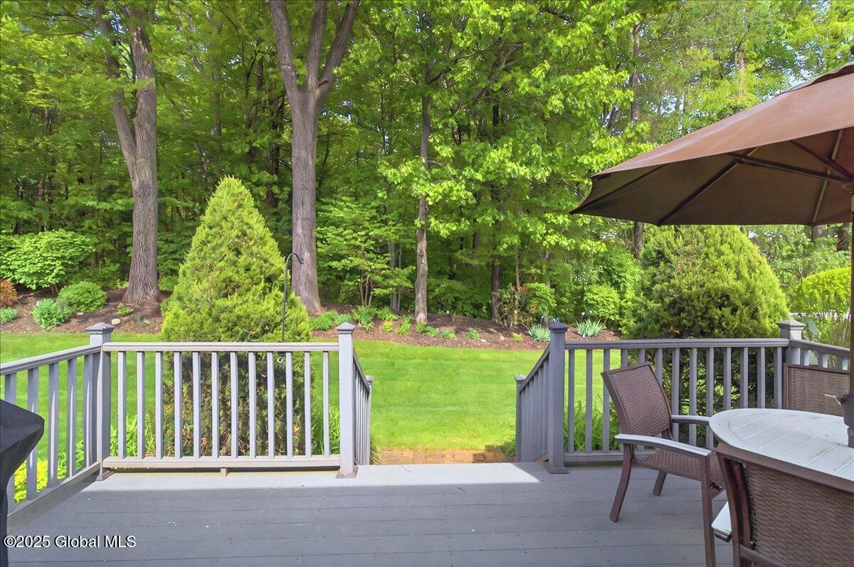 7 Brighton Drive, Clifton Park, New York image 15